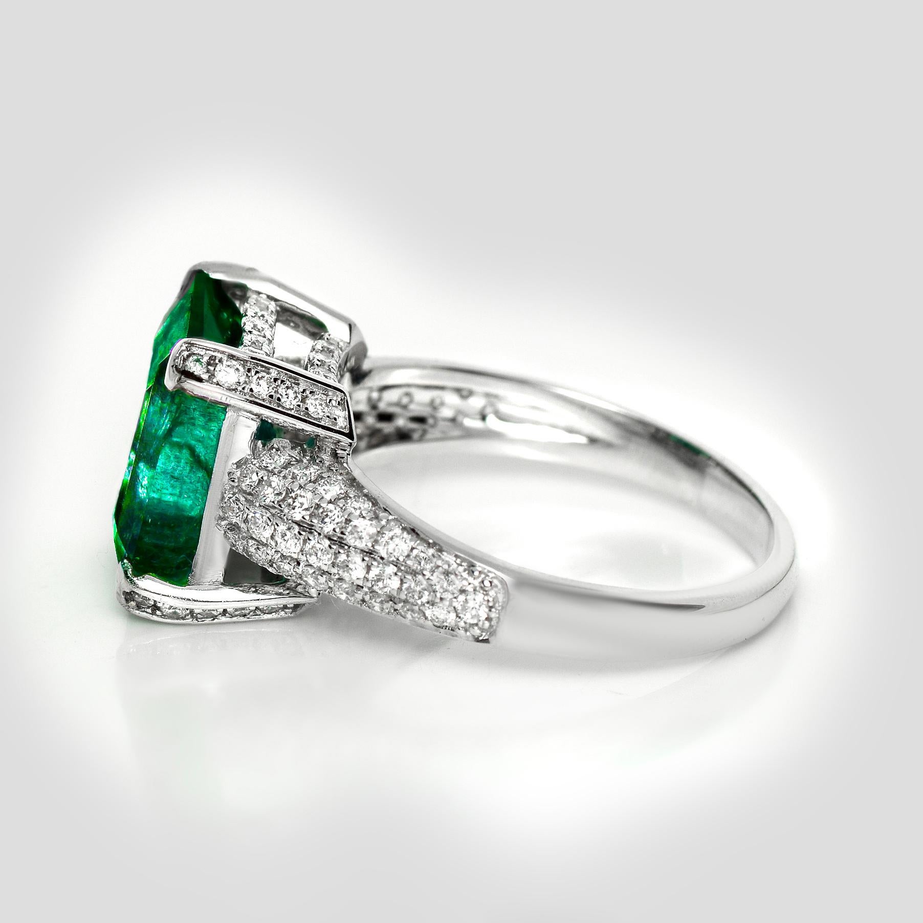 da uomo o donna HRD 18K 4.42 Ct Zambia Smeraldo&Diamanti Anello di fidanzamento antico in vendita