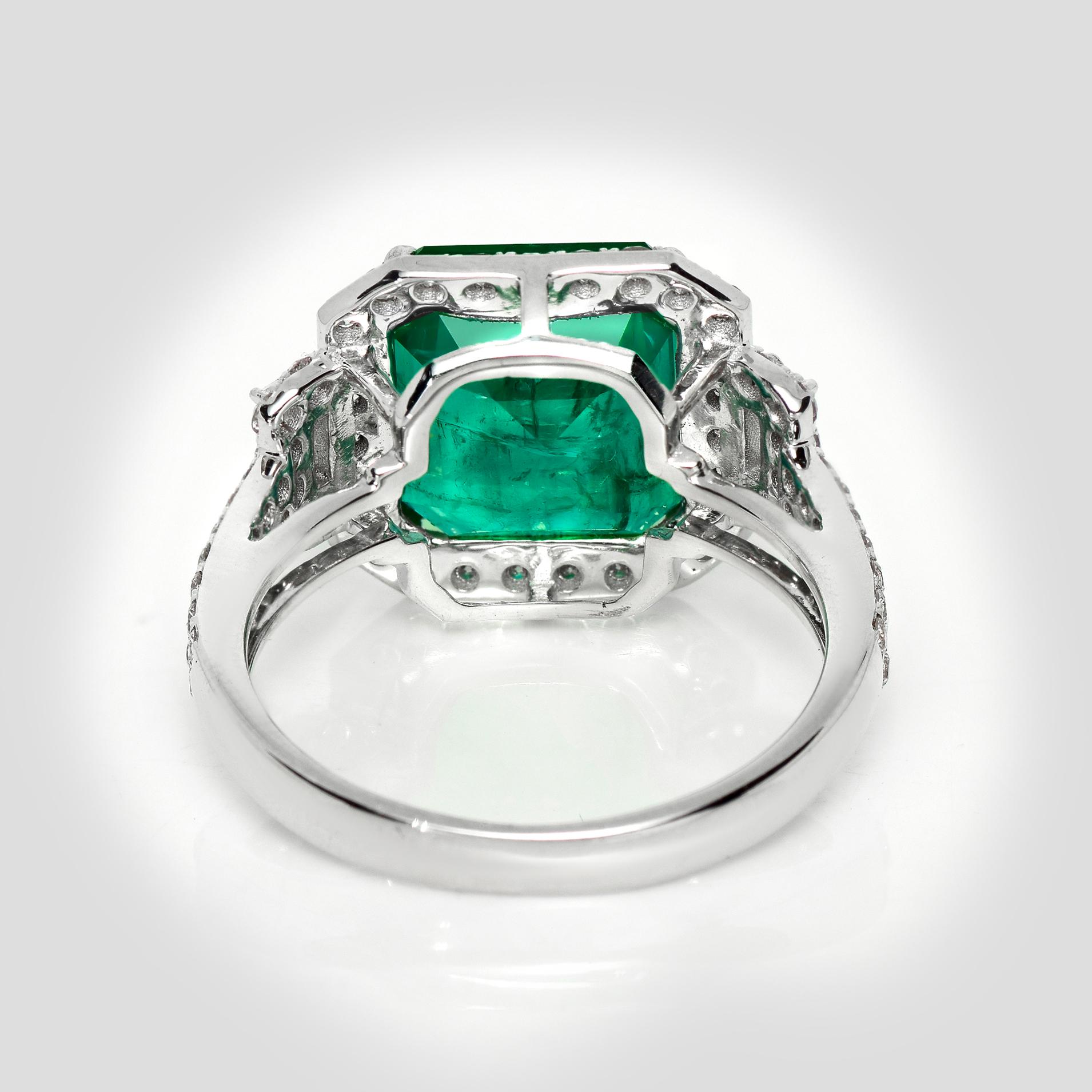 HRD 18K 6.54 Ct Zambia Esmeralda&Diamantes Anillo de Compromiso Antiguo en venta 1