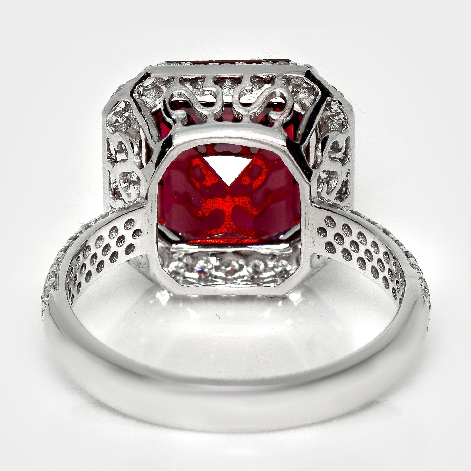 HRD 8.15 ct 14K White Gold Vivid Red Garnet Engagement Ring im Angebot 1