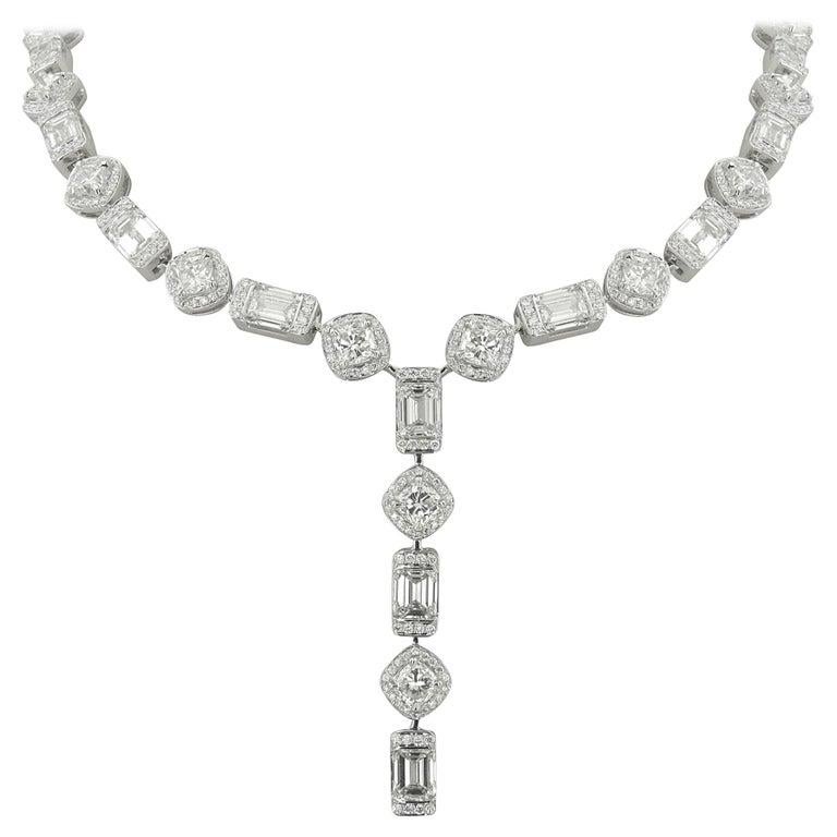 WHITE GOLD DIAMOND NECKLACE - 24.09 CT


Designed and created for H&Y Jewellery only, by our Italian jewellery maker


Limited edition of one piece only


Set in 18KT White gold


Total emerald cut diamond weight: 14.30 ct
Color: E-G
Clarity: VVS1 -