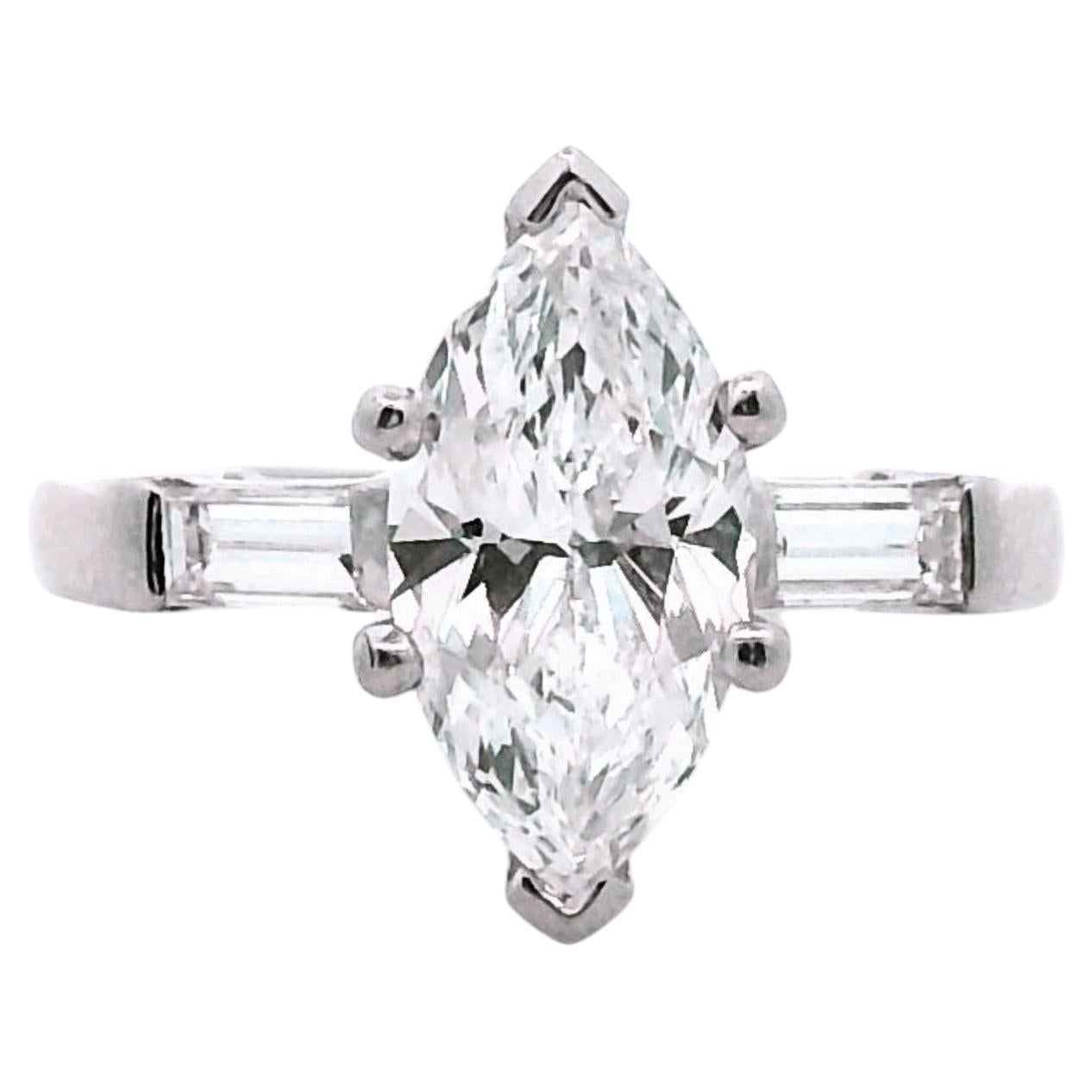 HRD Anillo de tres piedras de platino y diamante marquesa certificado por Amberes de 2,00 quilates