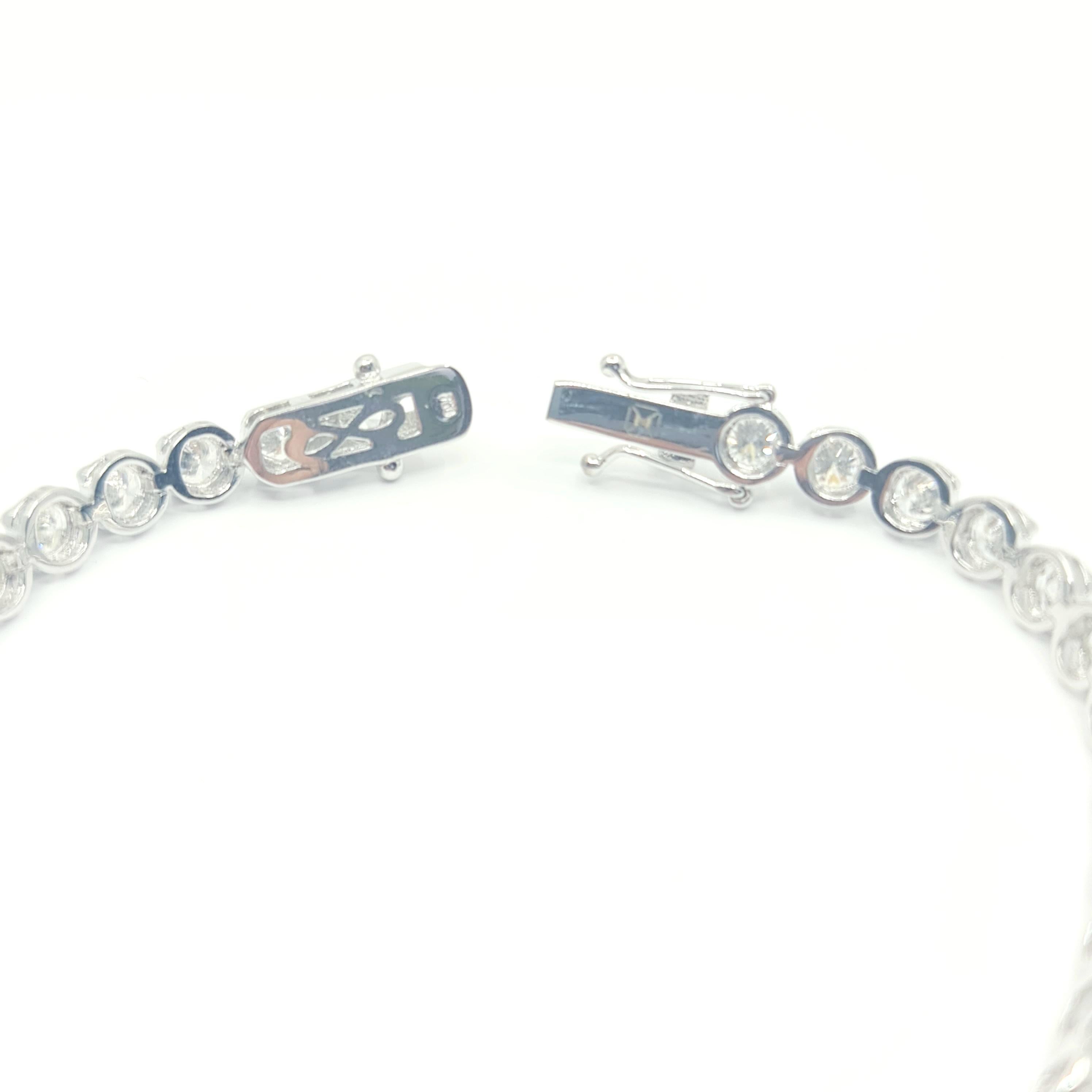 HRD Certified 6.17 Carat F-G/VS-SI Diamond Tennis Bracelet 18k White Gold For Sale 4