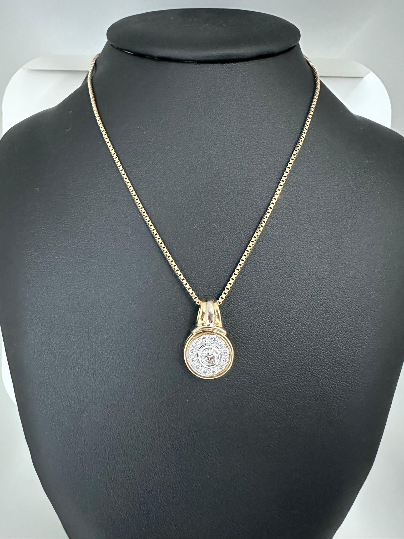 Moderno Ciondolo francese in oro giallo e bianco vintage con diamanti, certificato HRD da 1,25 ct. in vendita