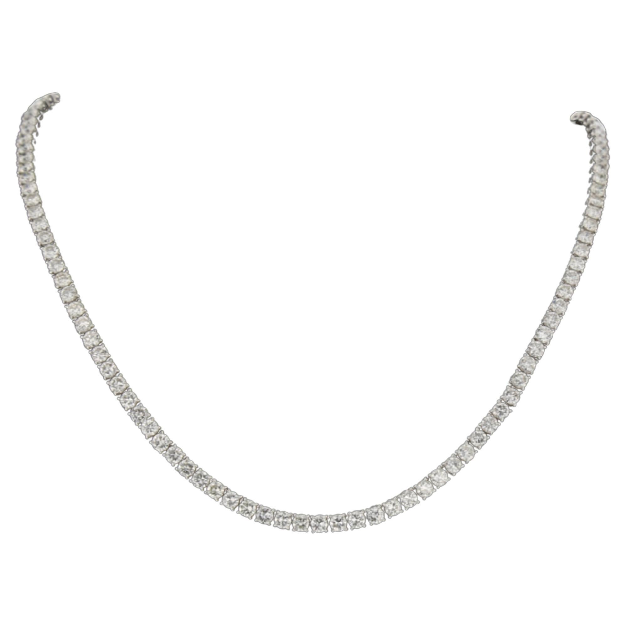 17.53 ct - HRD Certified Diamond Tennis Necklace
18k White Gold 15 Pointer (G-H Color VS) (50% Diamonds) Tennis Necklace with HRD Certificate