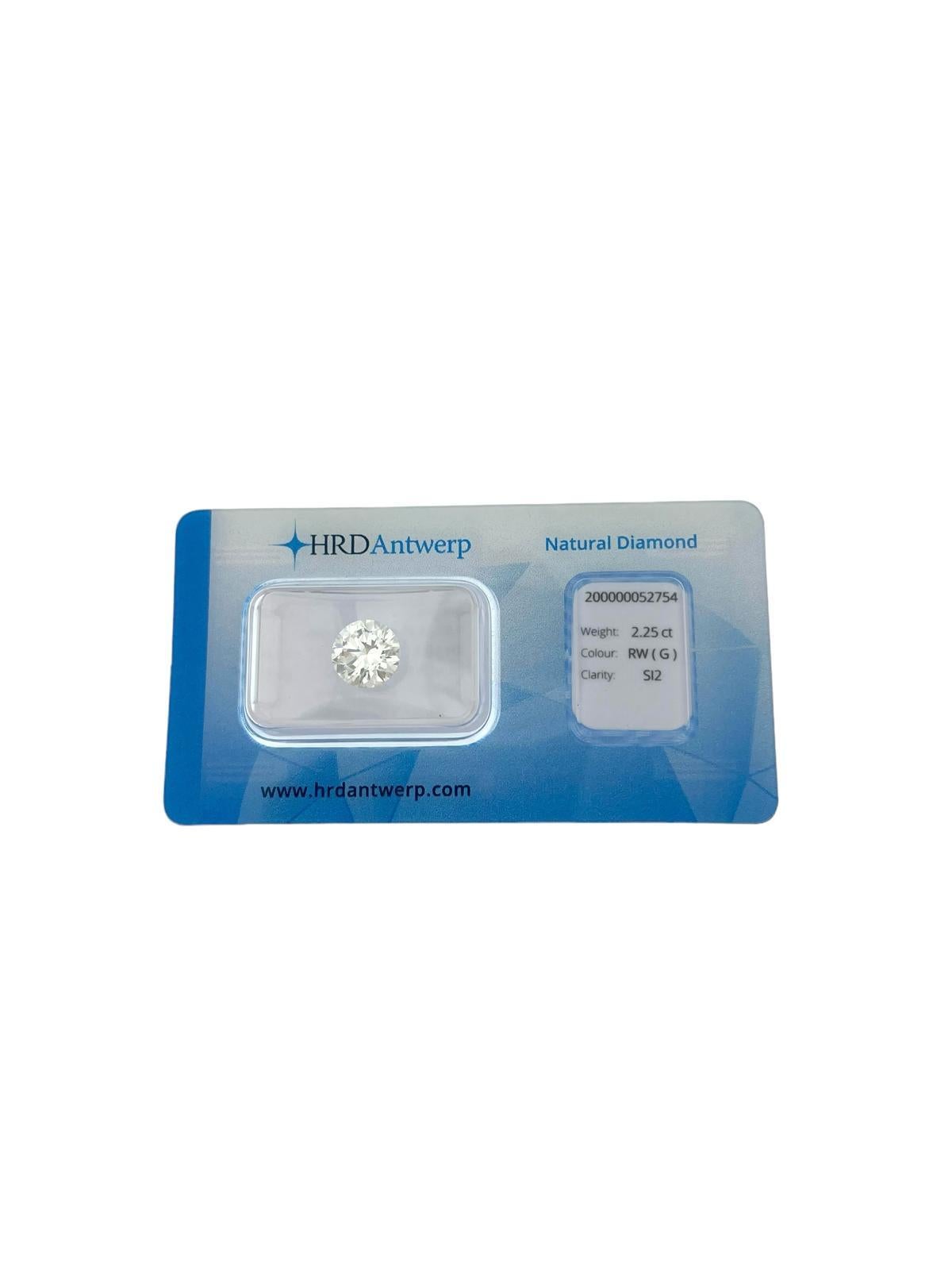 The HRD Certified 2.25ct Brilliant-Cut Diamond is a stunning gemstone of exceptional quality and brilliance. Certified by the prestigious HRD (Hoge Raad voor Diamant) institute, this diamond is guaranteed to meet the highest standards of clarity,