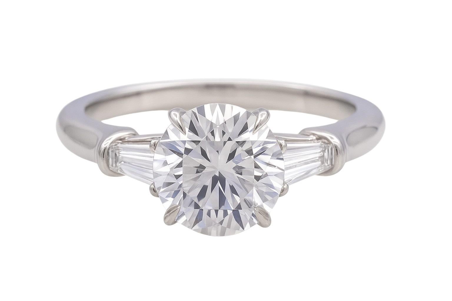 Contemporain Bague certifiée HRD avec diamants taille ronde de 2,30 carats en vente
