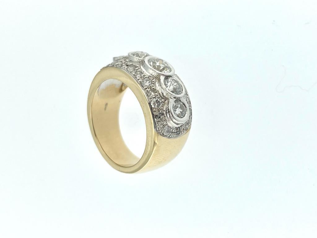 HRD Certified 3.25ct Diamond Ring Yellow and White Gold For Sale 2