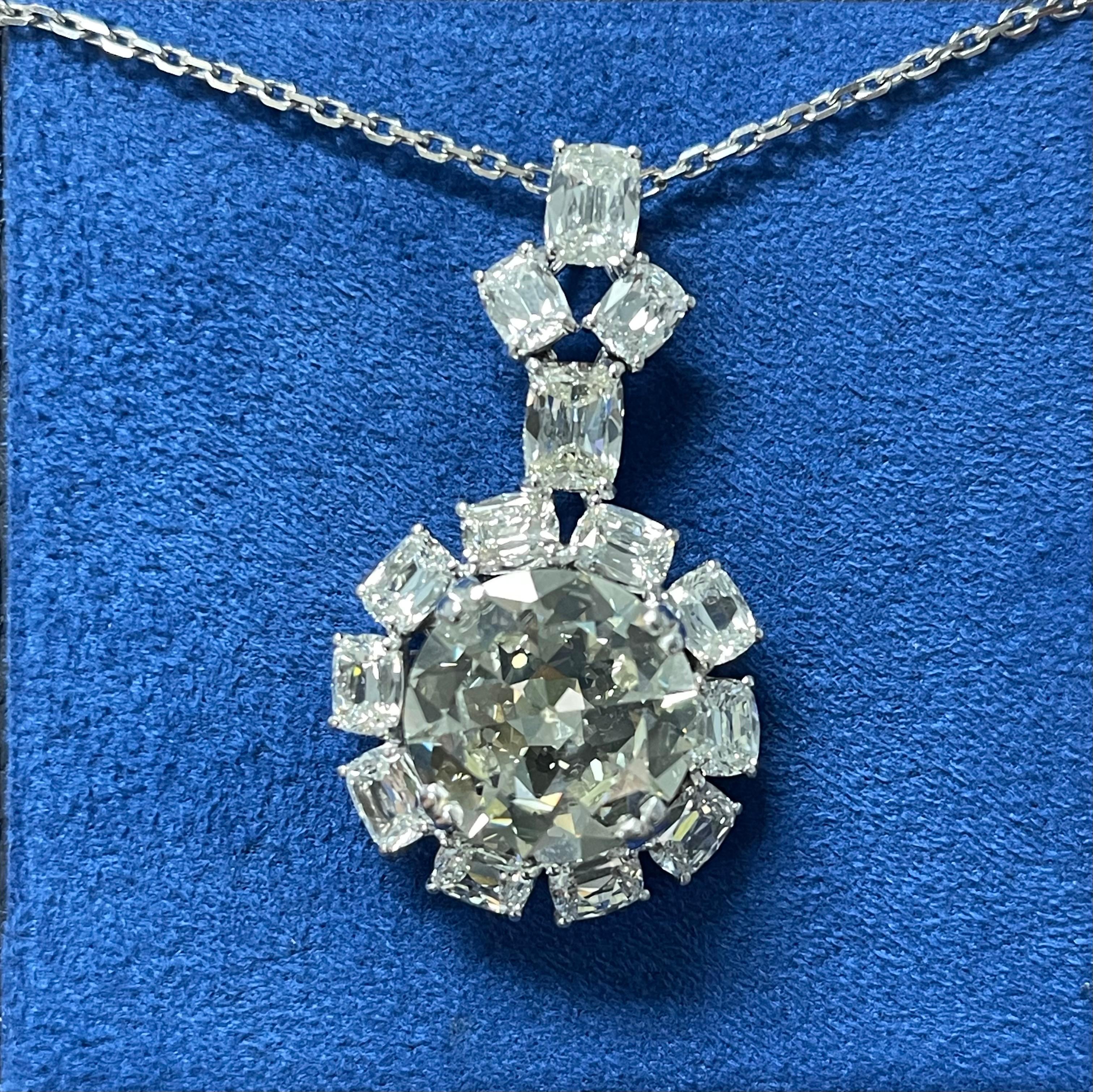 HRD Certified 9.56 Carat Old Mine Cut Diamond Necklace In 18K White Gold.  In New Condition For Sale In New York, NY