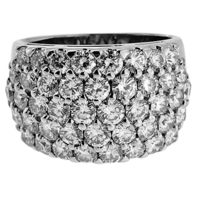HRD Certified Cocktail Ring 18kt White Gold and Diamonds