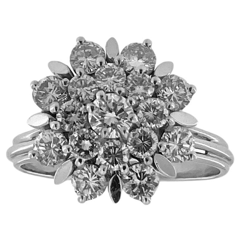 HRD Certified Daisy Ring White Gold with Diamonds For Sale