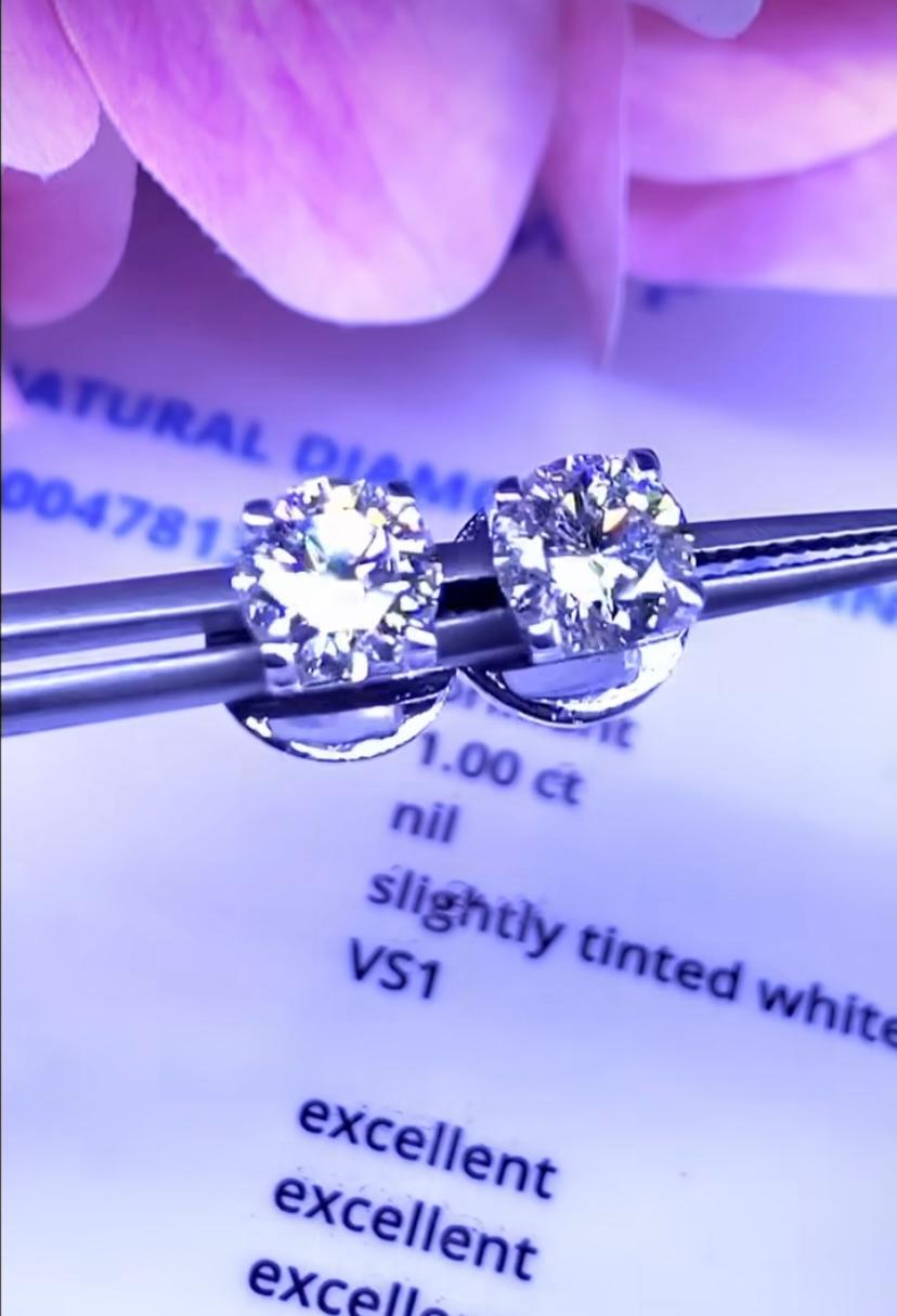 Round Cut HRD Certified Diamonds Triple XXX of 2.00 Carats on Earrings For Sale