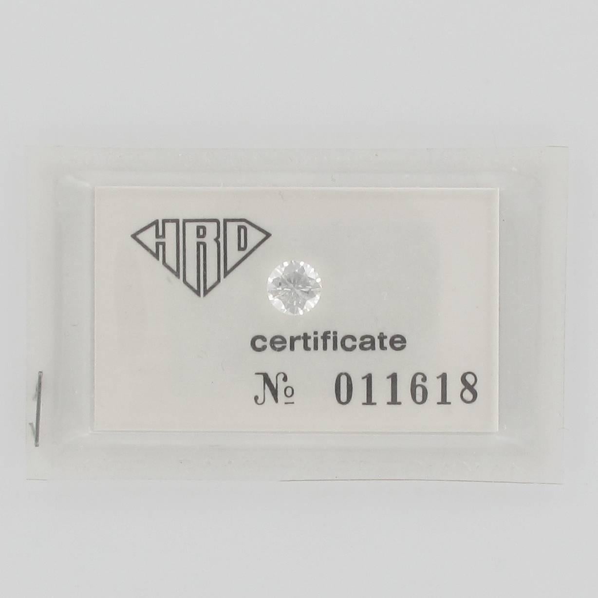 Modern HRD Certified F.VS1 1.02 Carat Brillant Cut Diamond For Sale