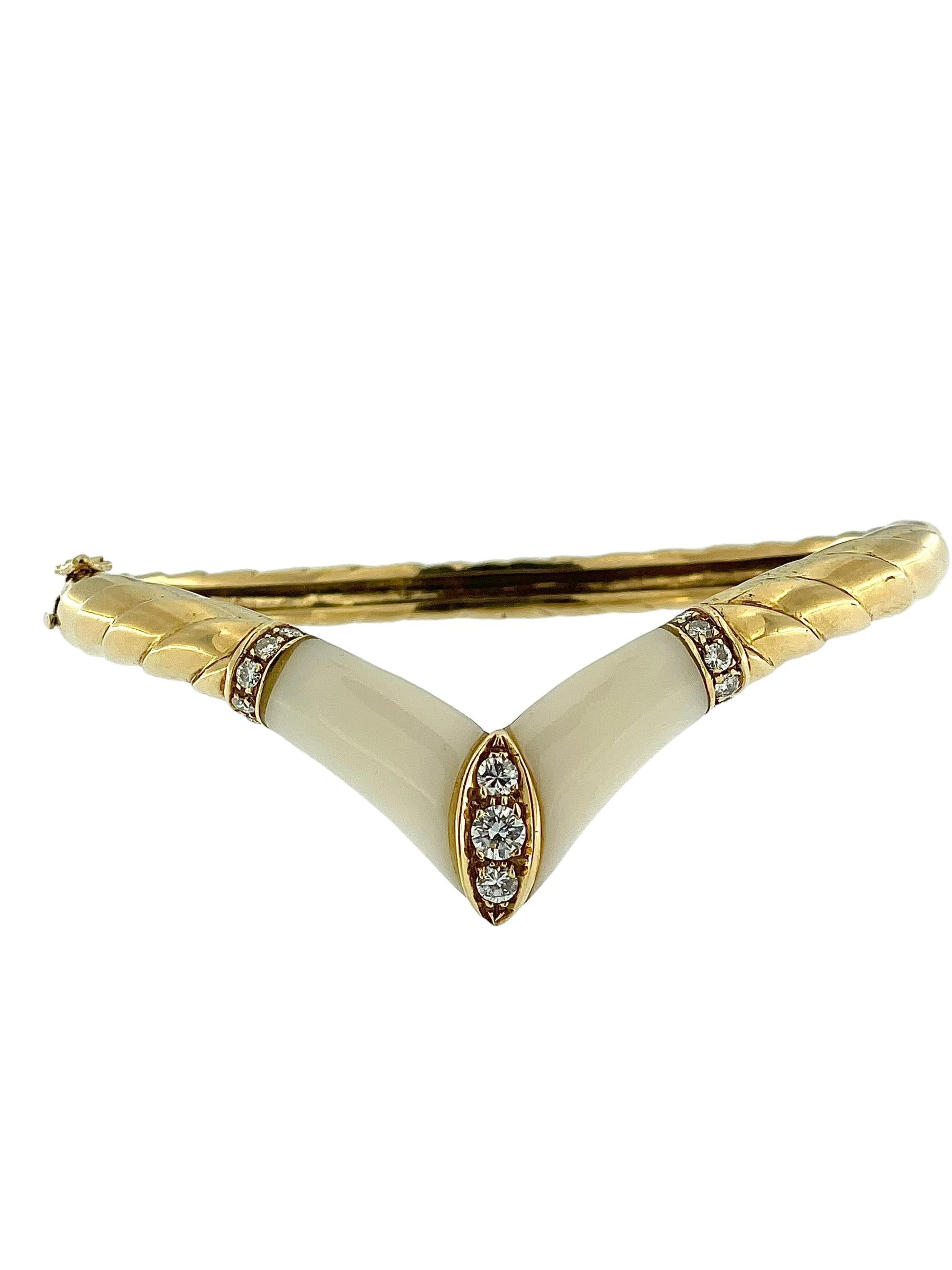 HRD Certified Gold Set Bracelet and Ring with Diamonds and Ivory For Sale 5