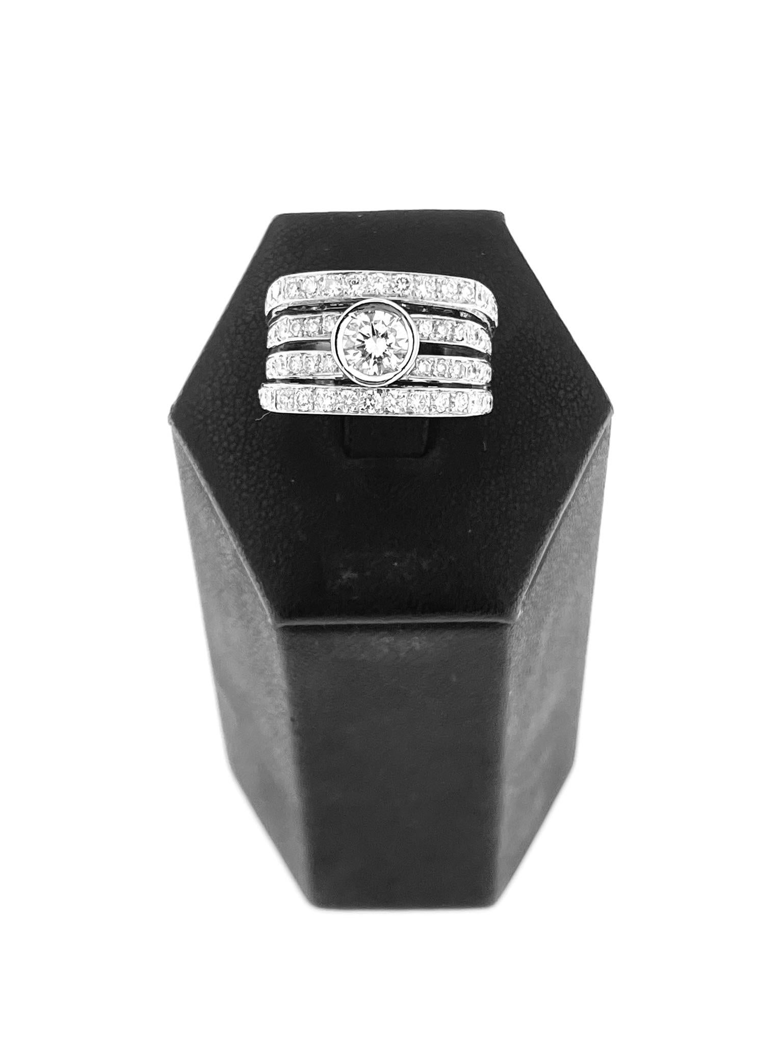 HRD Certified Italian Art Deco Style White Gold Ring with 1.80ct  Diamonds  In Good Condition For Sale In Esch-Sur-Alzette, LU