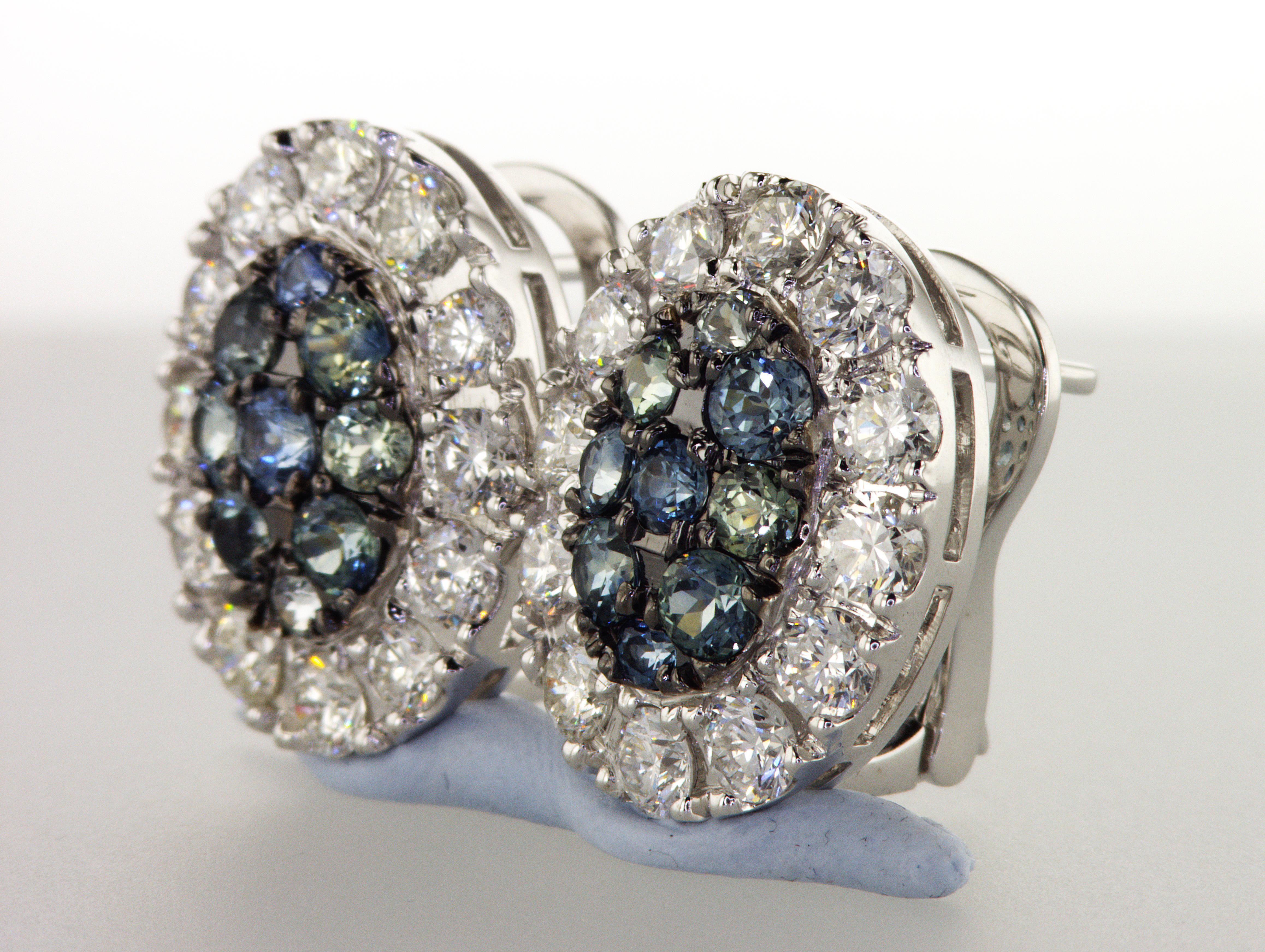 For Sale:  HRD Certified Jewelry Set, Diamonds Ring and Earrings with Pastel Sapphires 3