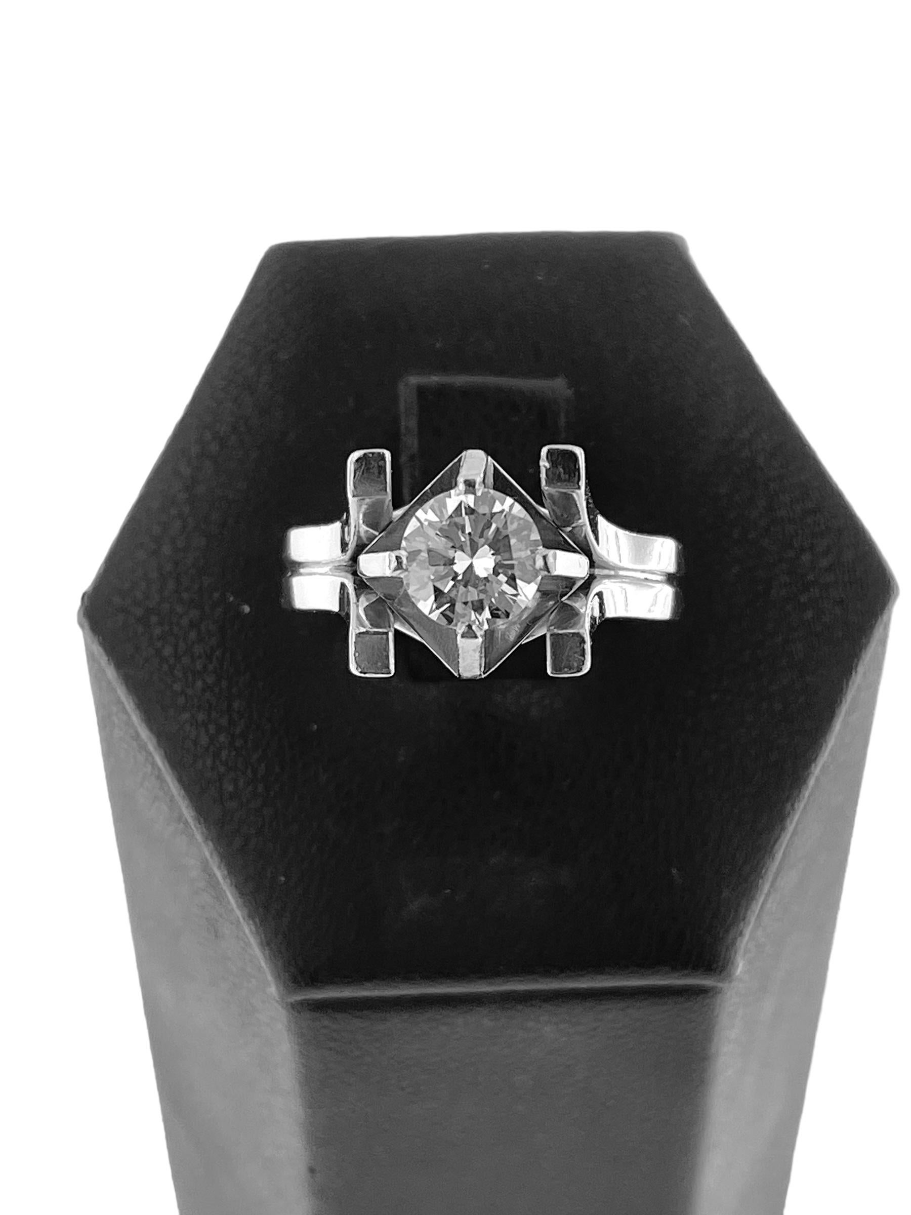 HRD Certified Palladium and Diamond Solitaire Ring For Sale 1