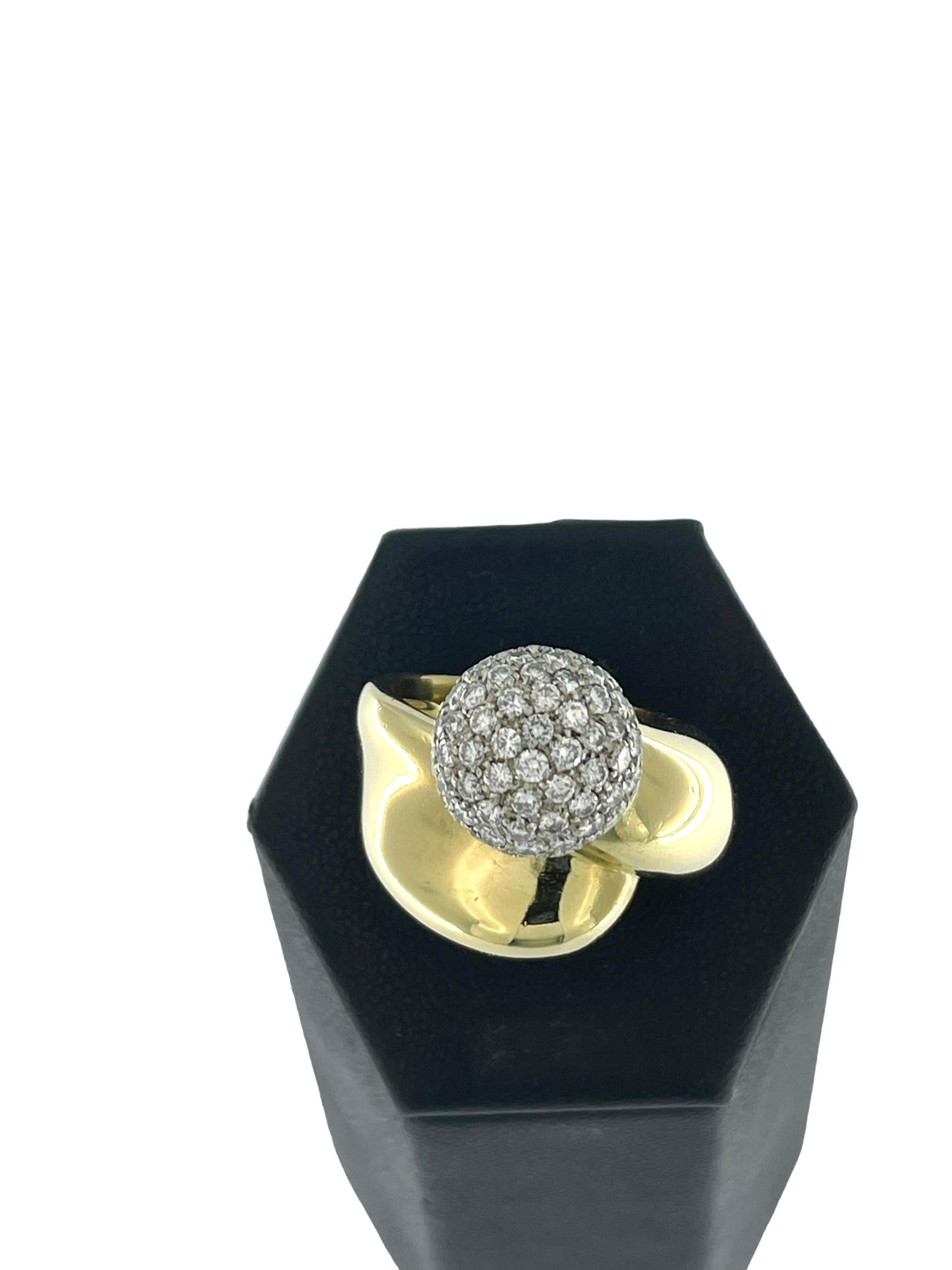 HRD Certified Retro Style Gold Ring with Diamonds For Sale 1