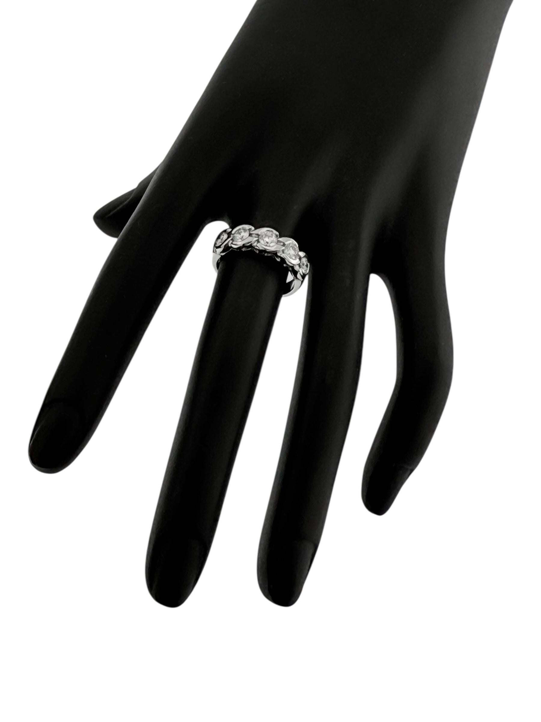 Brilliant Cut HRD Certified White Gold Band Ring with 1.00ct Natural Diamonds For Sale