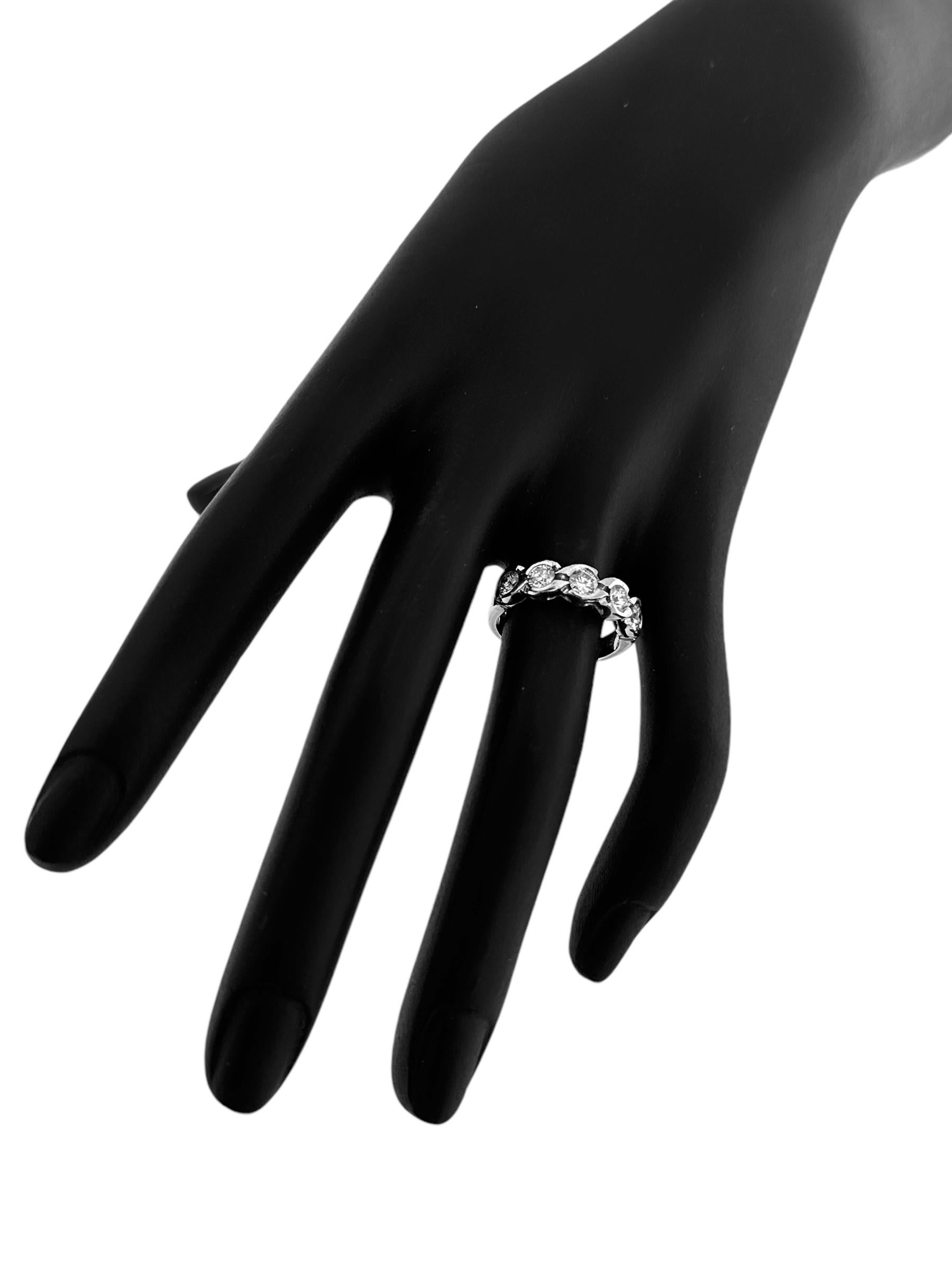 HRD Certified White Gold Band Ring with 1.00ct Natural Diamonds For Sale 3