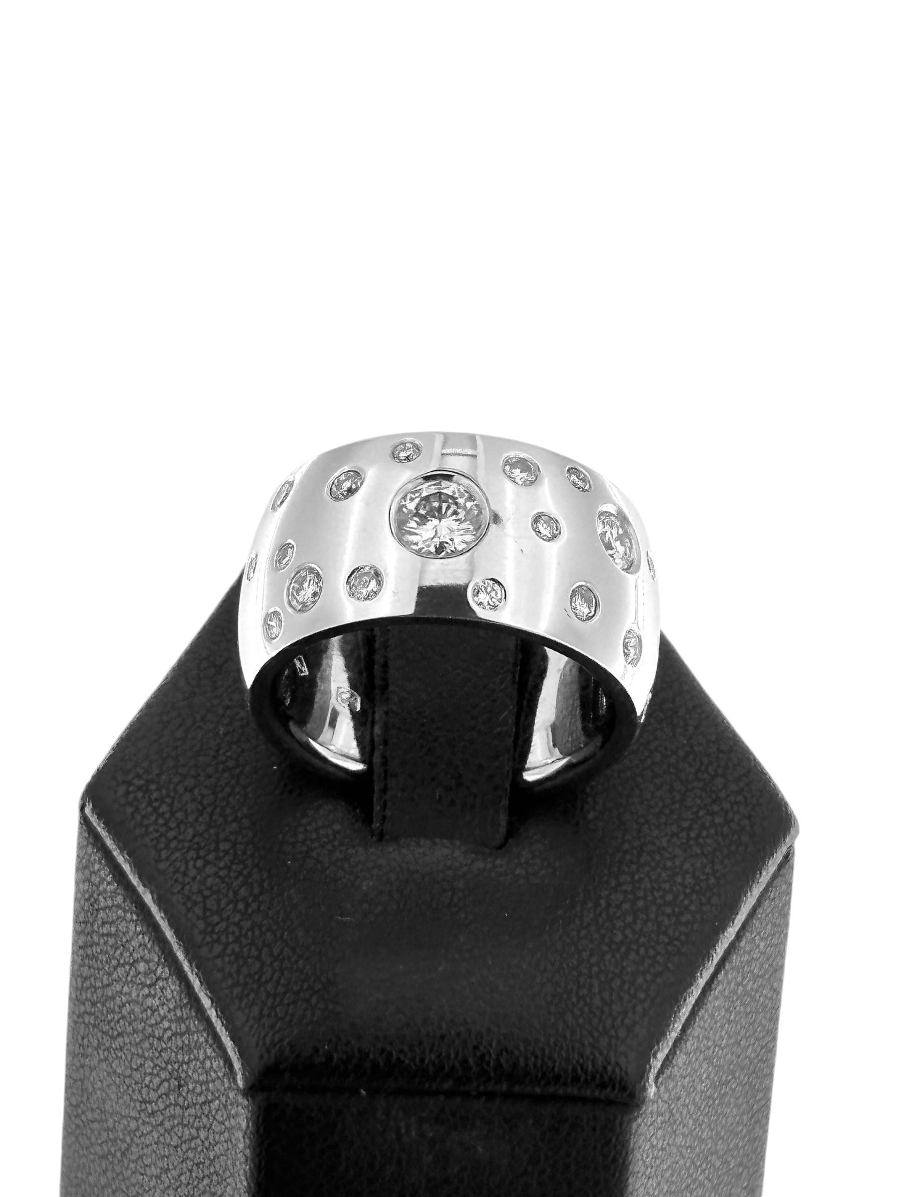HRD Certified White Gold Band Ring with Diamonds For Sale 2