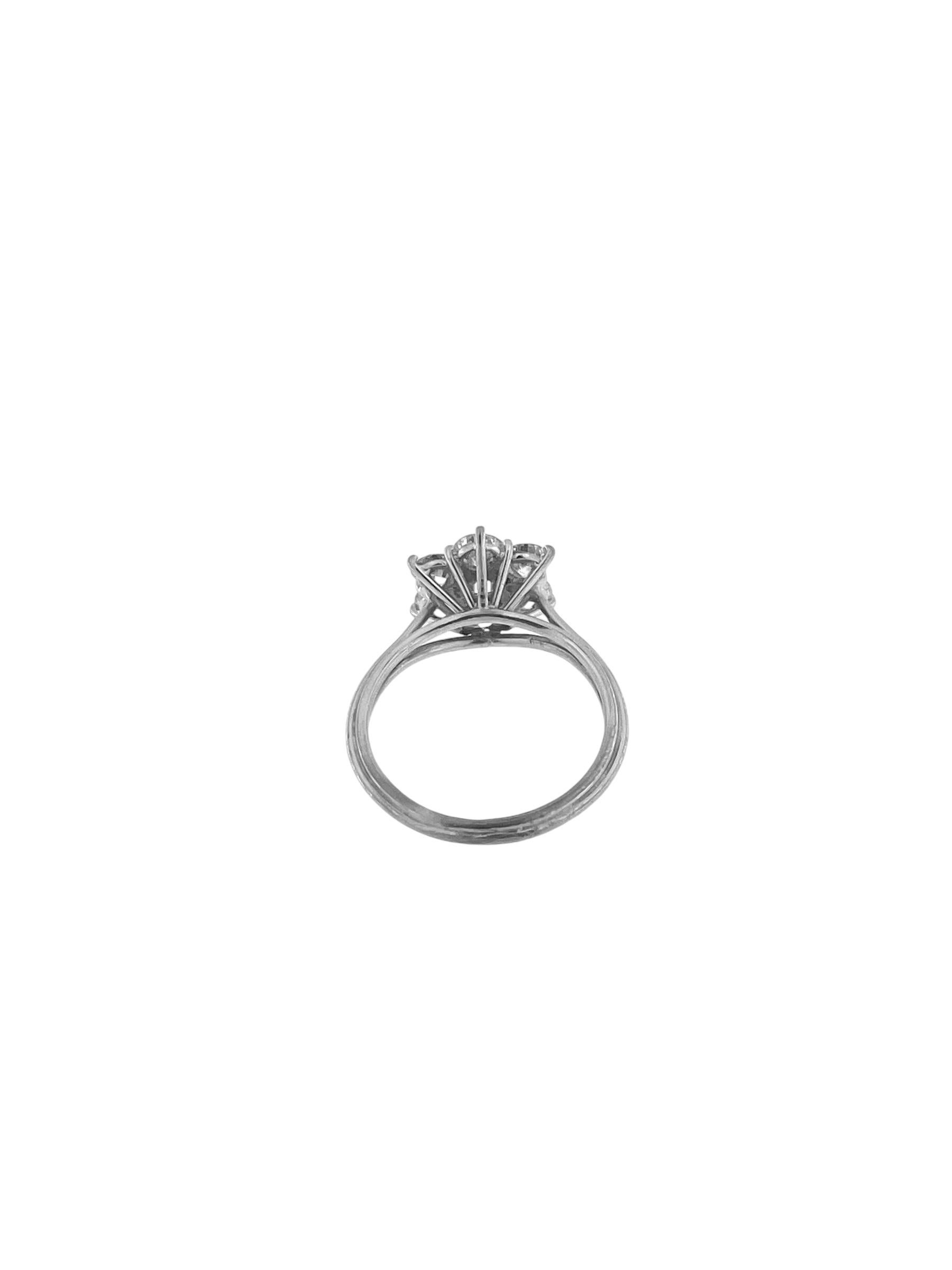 HRD-zertifizierter Weißgold Gänseblümchenblumenring mit 1,10 Karat natürlichen Diamanten (Brillantschliff) im Angebot