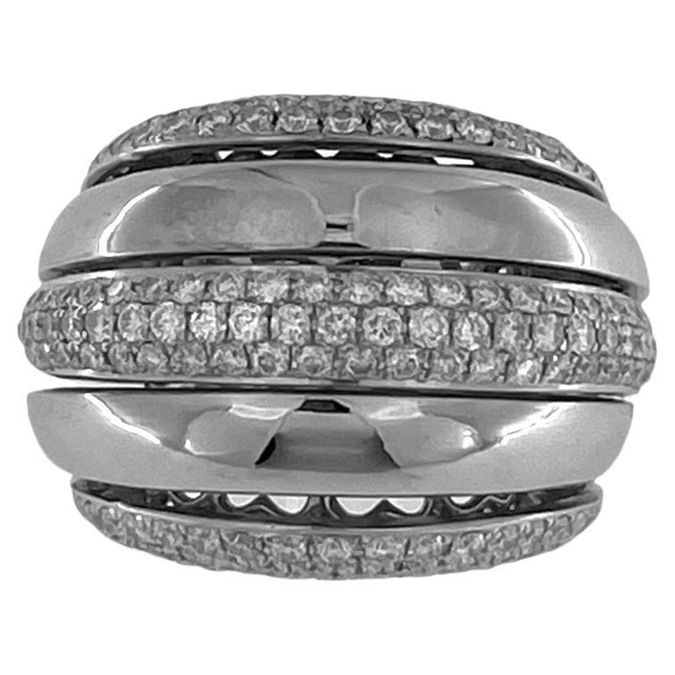 Bague Dome en or blanc certifié HRD avec 2,55ct de diamants pavés