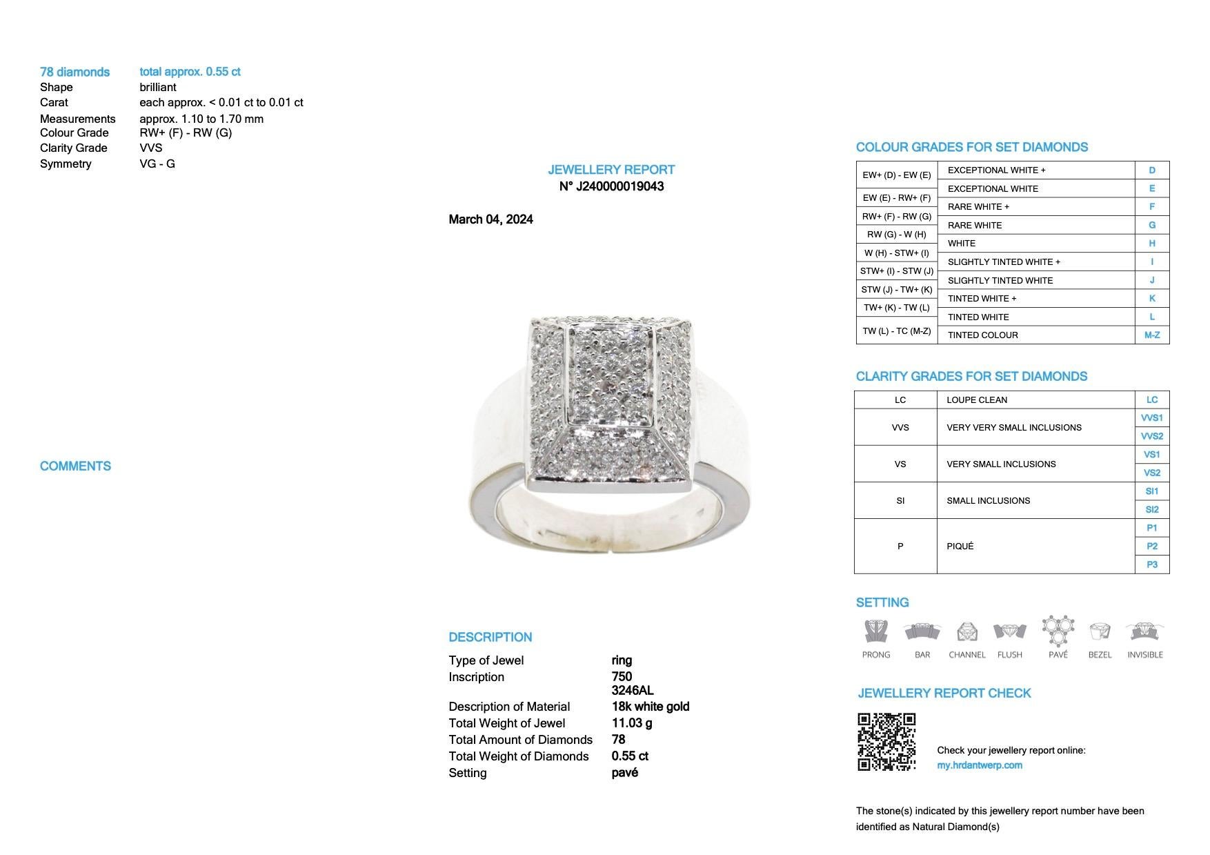 La bague de mode en or blanc certifiée par le HRD et ornée de diamants est un témoignage époustouflant du savoir-faire italien et du style contemporain. Réalisée en luxueux or blanc 18kt, cette bague présente une monture pavée ornée d'un éventail de