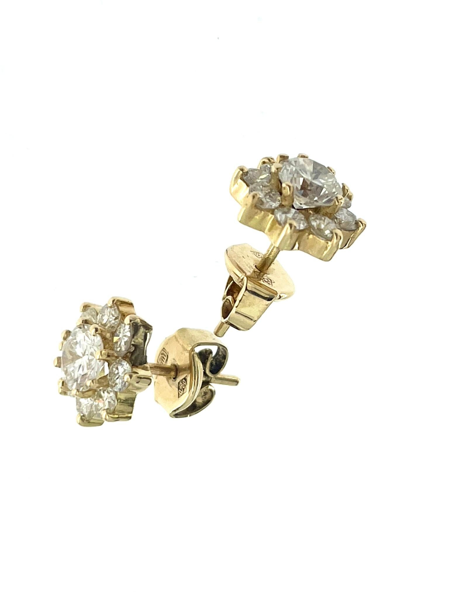HRD Certified Yellow Gold Diamond Flower Earrings For Sale 4