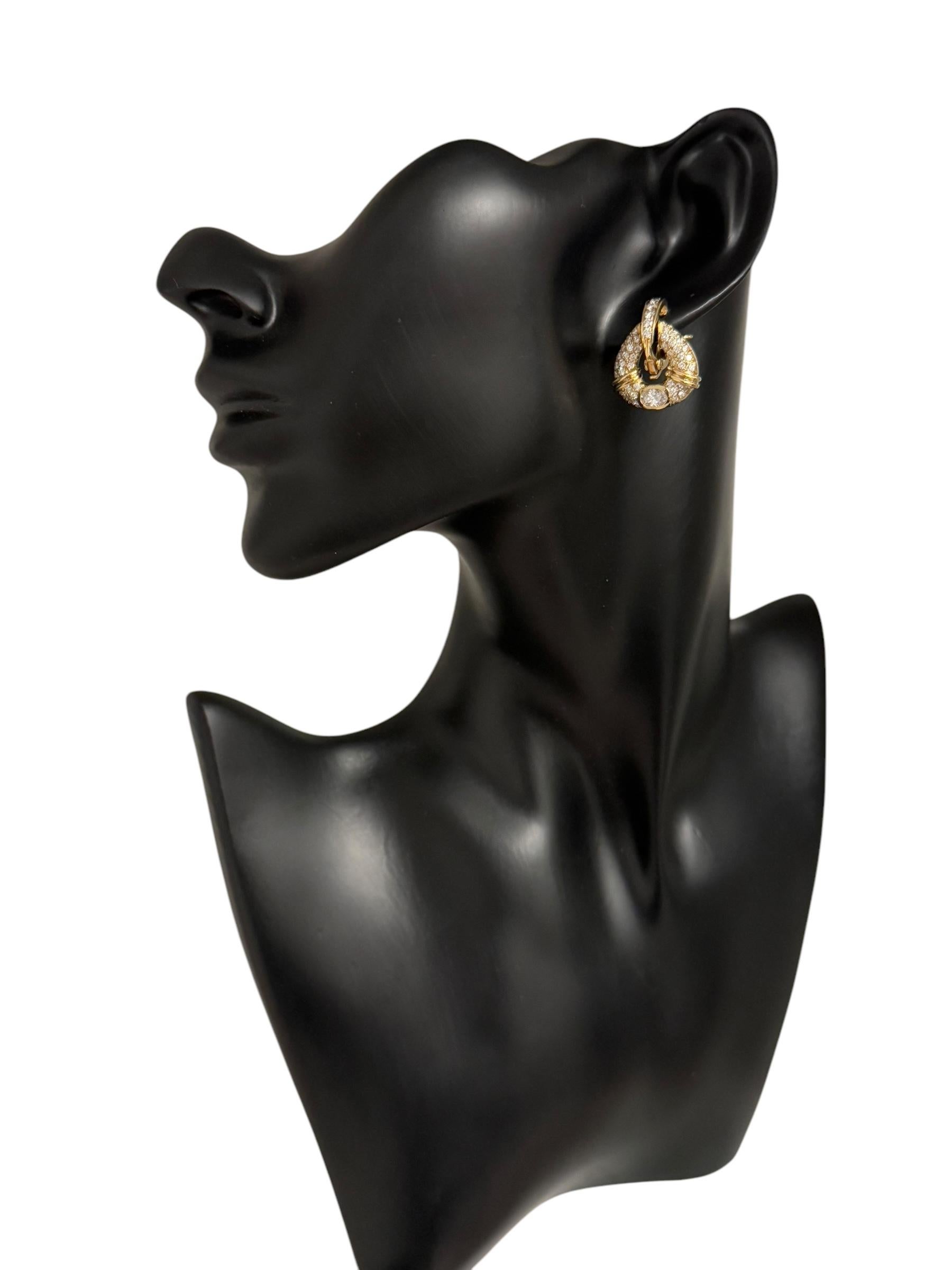 Orecchini in oro giallo certificati HRD con 2,50ct di diamanti naturali in vendita 6