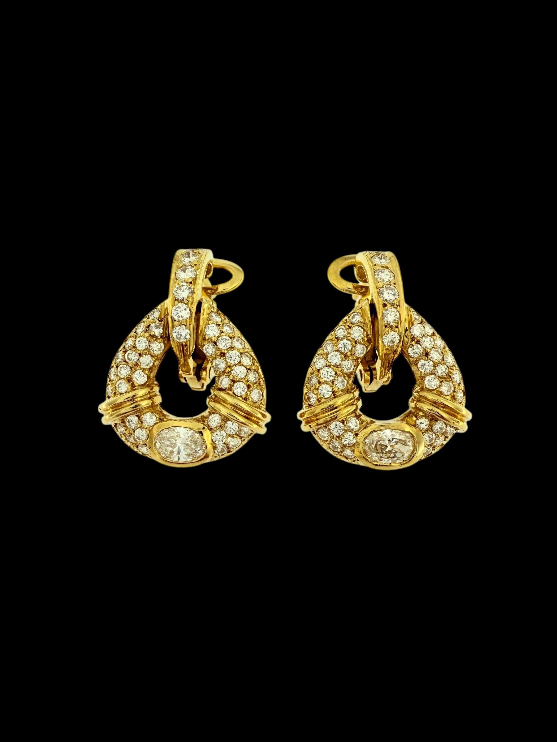 Orecchini in oro giallo certificati HRD con 2,50ct di diamanti naturali in vendita 9