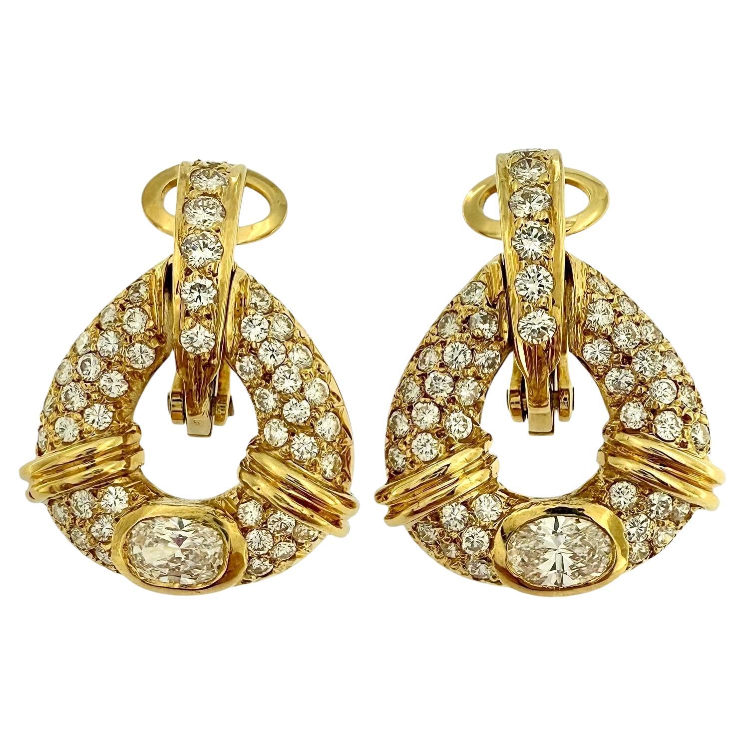 Boucles d'oreilles en or jaune certifié HRD avec diamants naturels de 2,50 carats