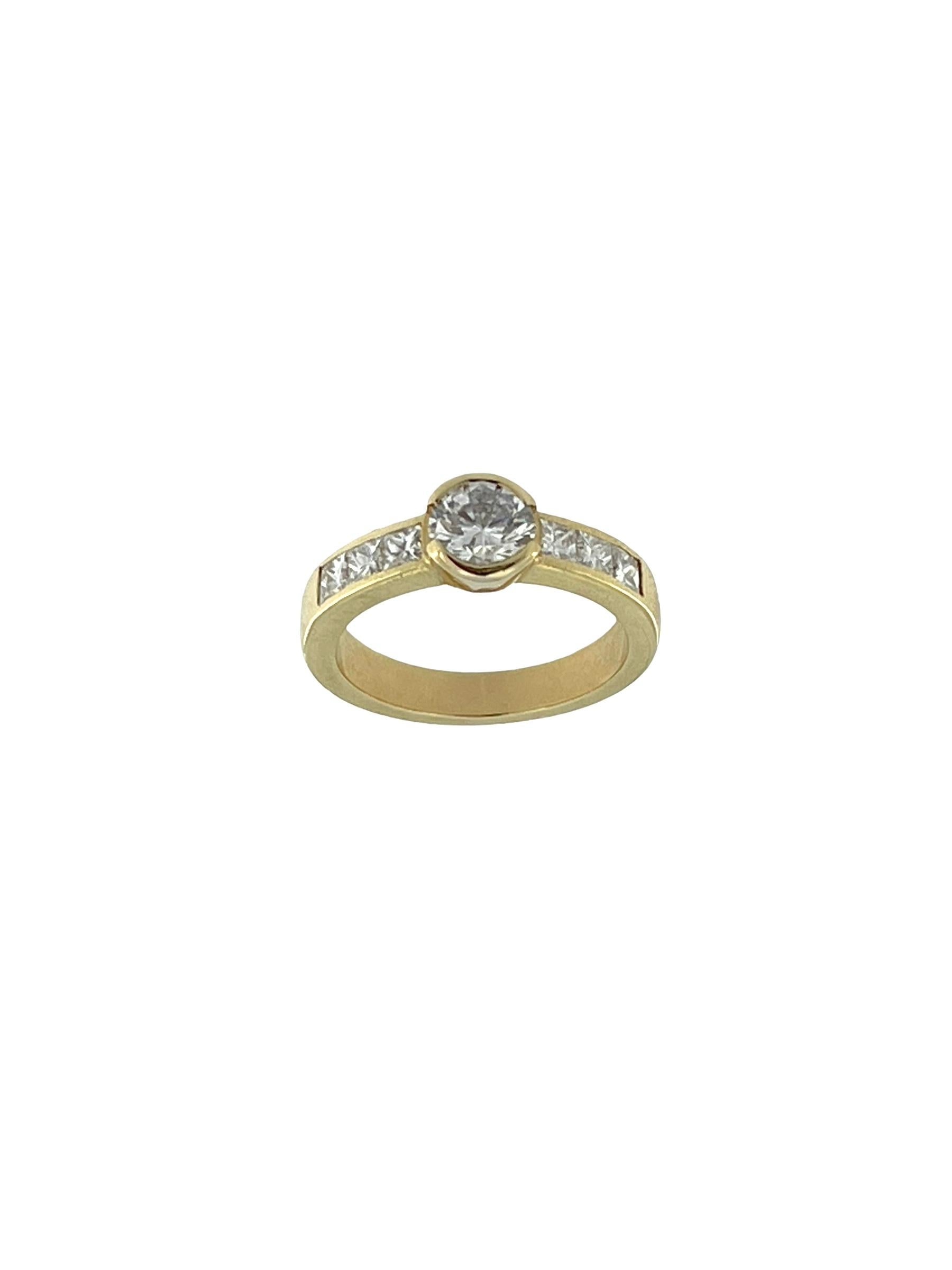 Modern HRD Certified Yellow Gold Ring with 1.30ct Diamonds For Sale