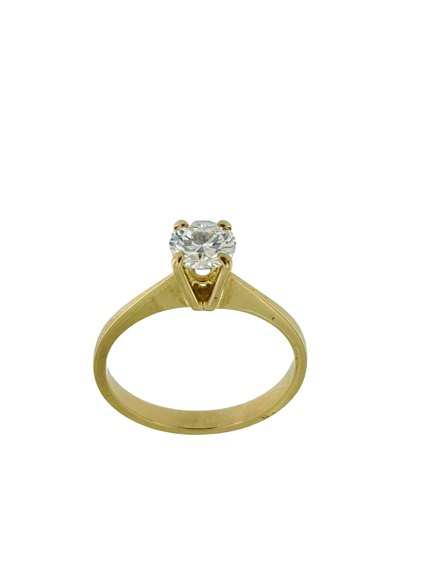 Modern HRD Certified Yellow Gold Solitaire Ring For Sale