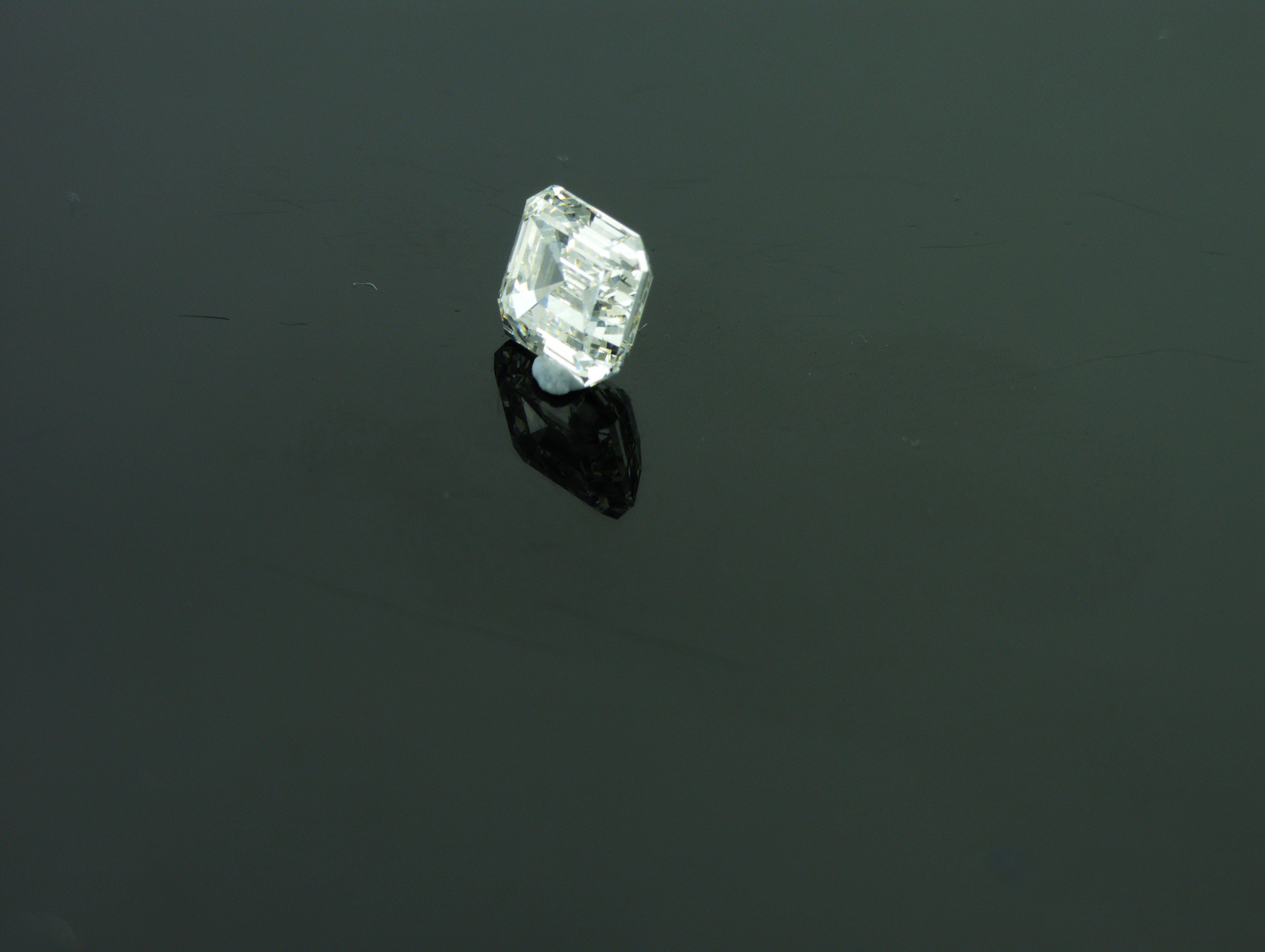 Modern HRDAntwerp certified 0.82 carat Emerald Shape Natural Diamond F VS1 For Sale