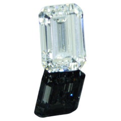 Loop clean (IF) certifié HRDAntwerp avec un diamant naturel en forme d'émeraude de 0,93 carat