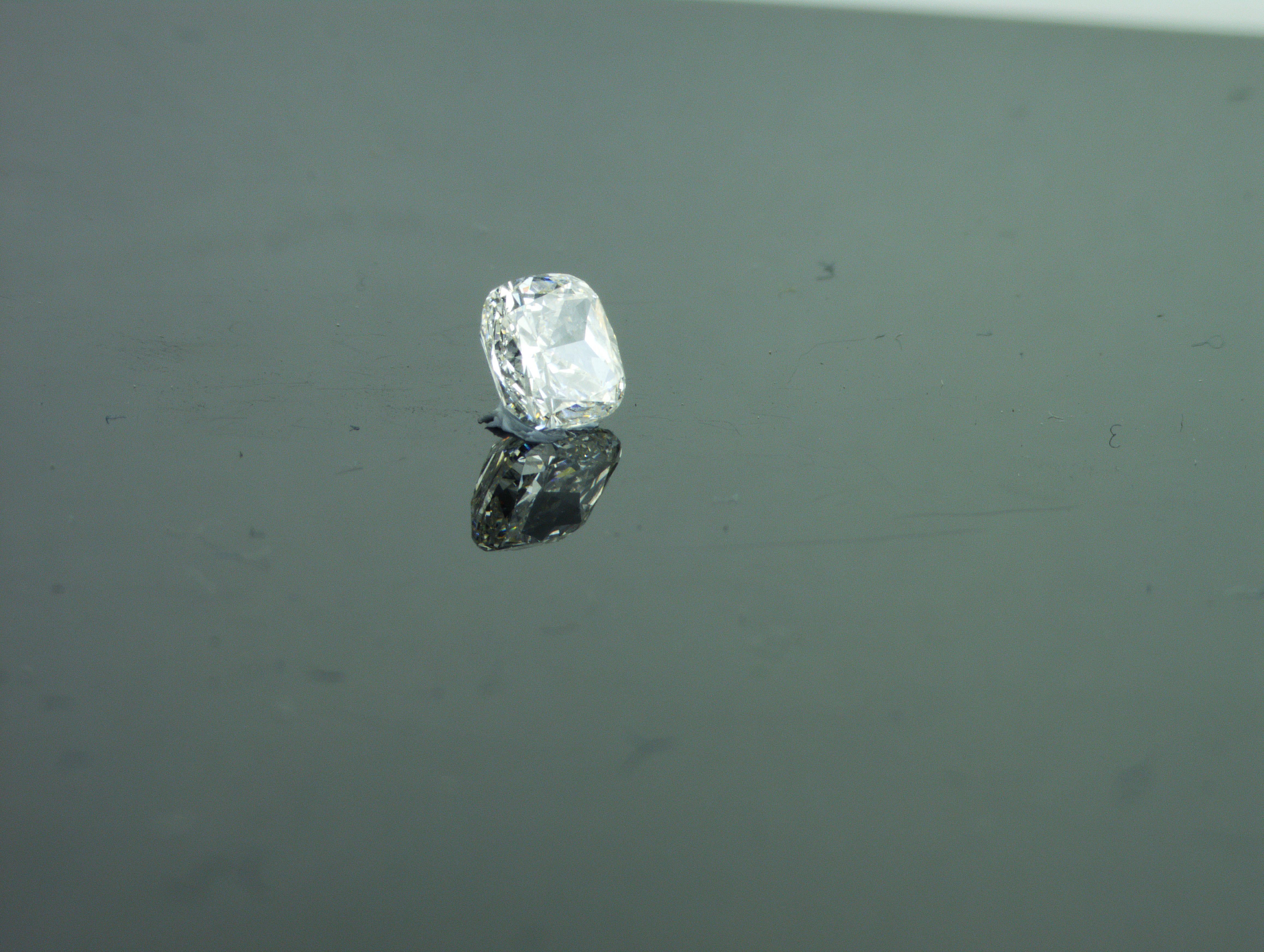 HRDAntwerp zertifiziert 1,01 Karat natürlicher Diamant in Kissenform in Kissenform F SI2 (Moderne) im Angebot
