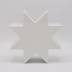 Vaso "Hsing" disegnato da Ettore Sottsass