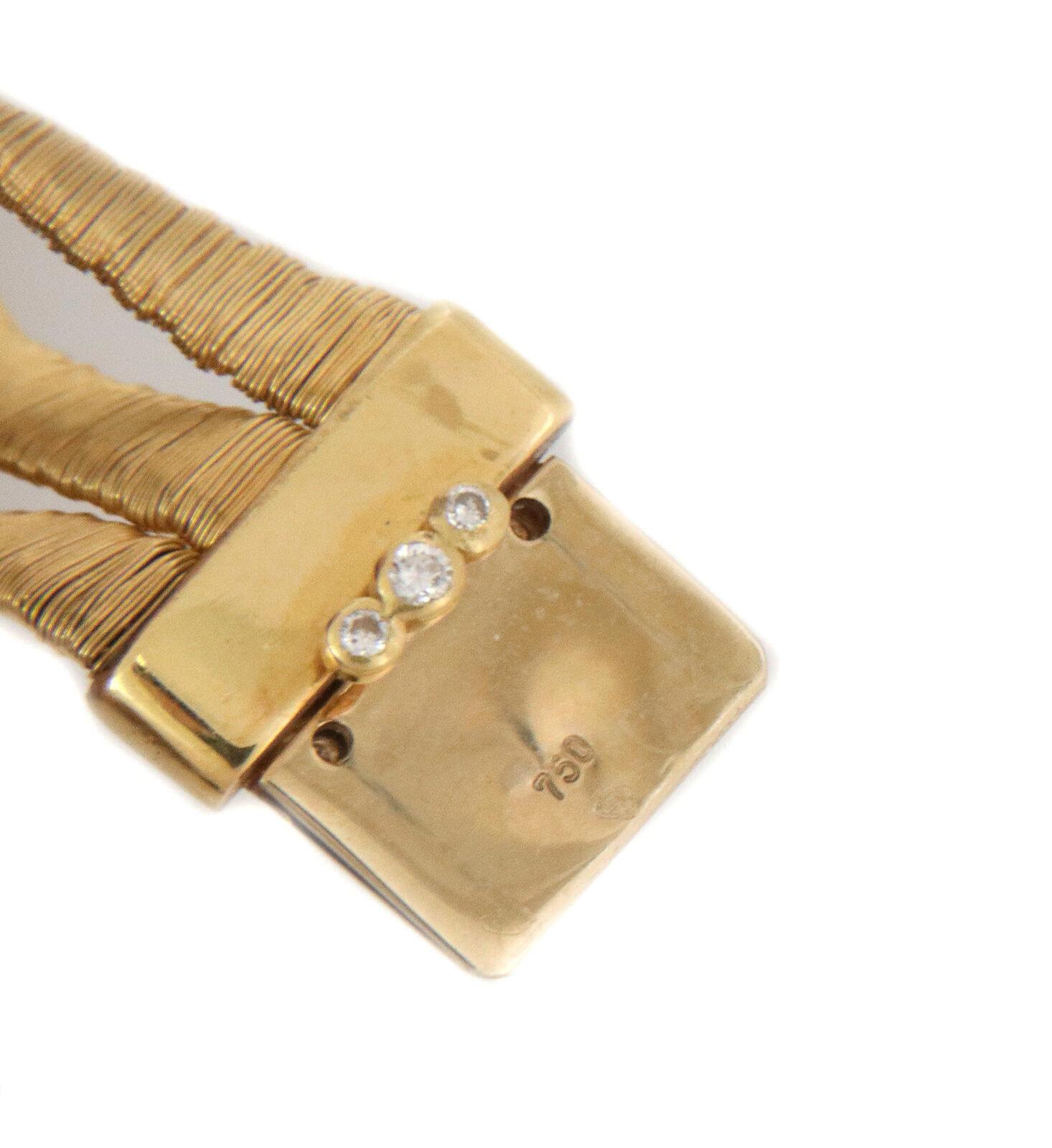 H.Stern 18k Yellow Gold 3 Silk Strand Flex Chain Bracelet In Excellent Condition In Boca Raton, FL