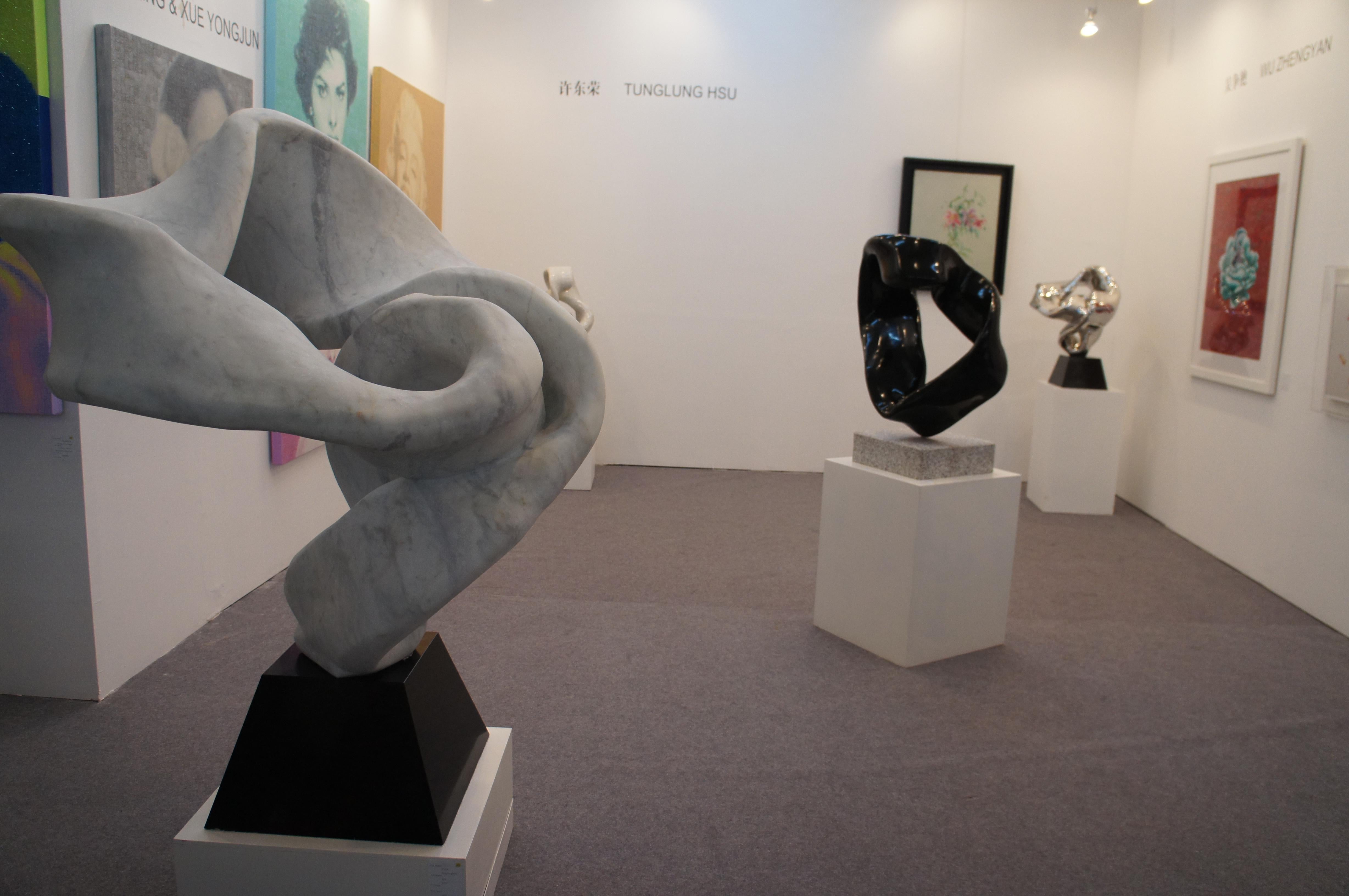 CLOUD Abstrakte Skulptur aus weißem Marmor, 2013 im Angebot 1
