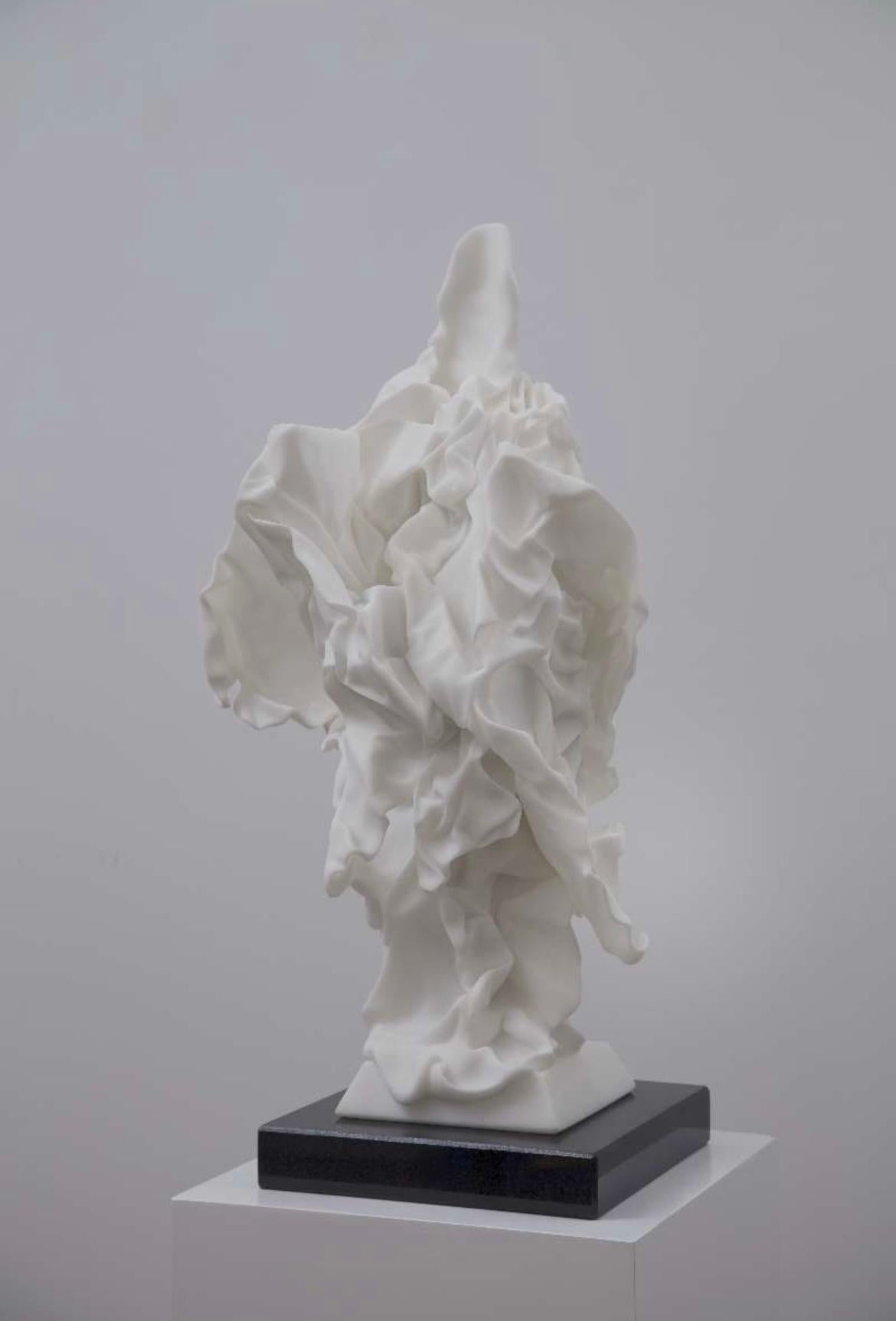 Hsu Tung Lung Abstract Sculpture – GUANYIN (Alalokitesvara) Abstrakte Skulptur aus weißem Marmor , 2018