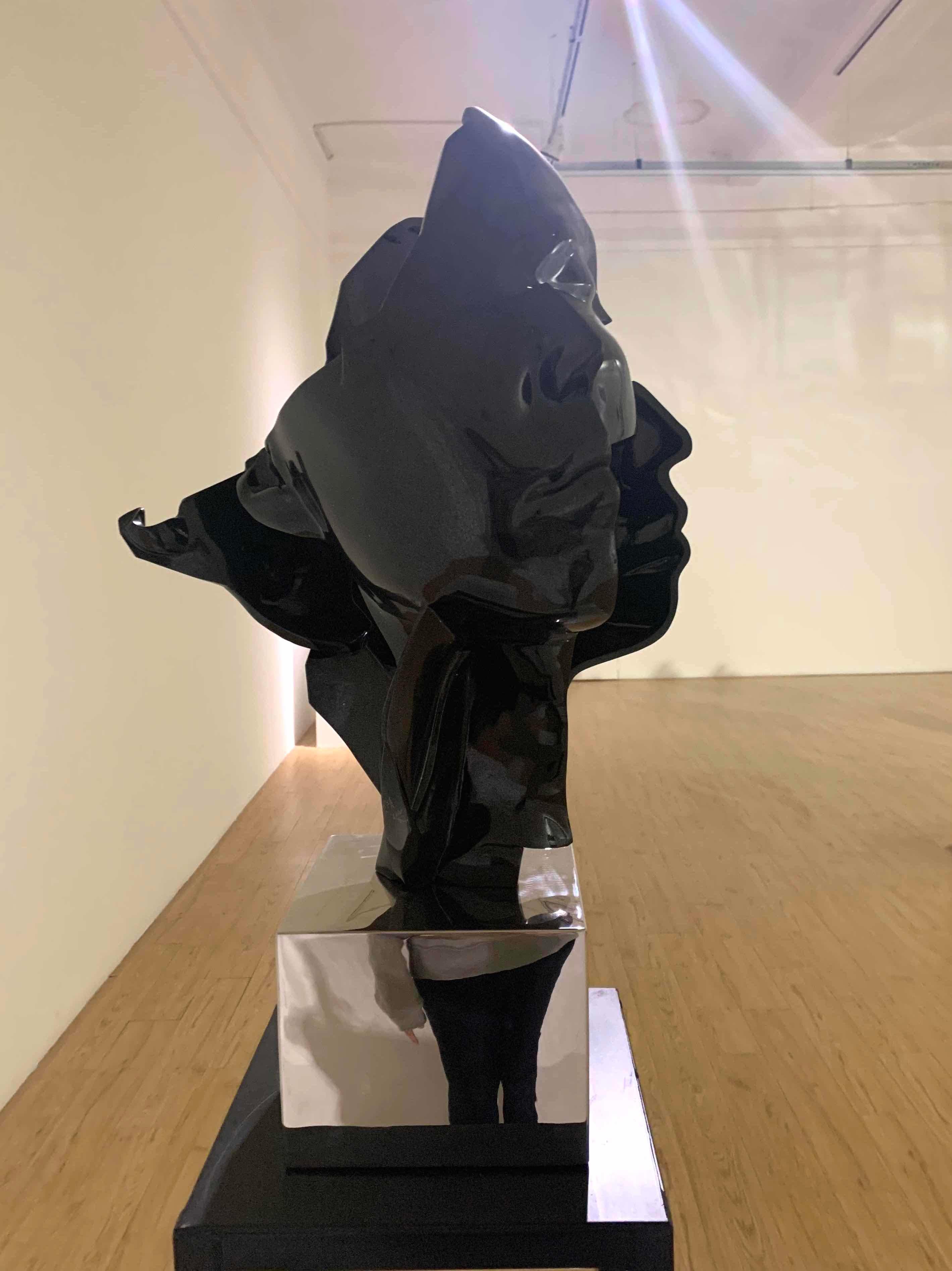 Sculpture abstraite « Faces No3 » en granit noir et fer, 2020 en vente 4