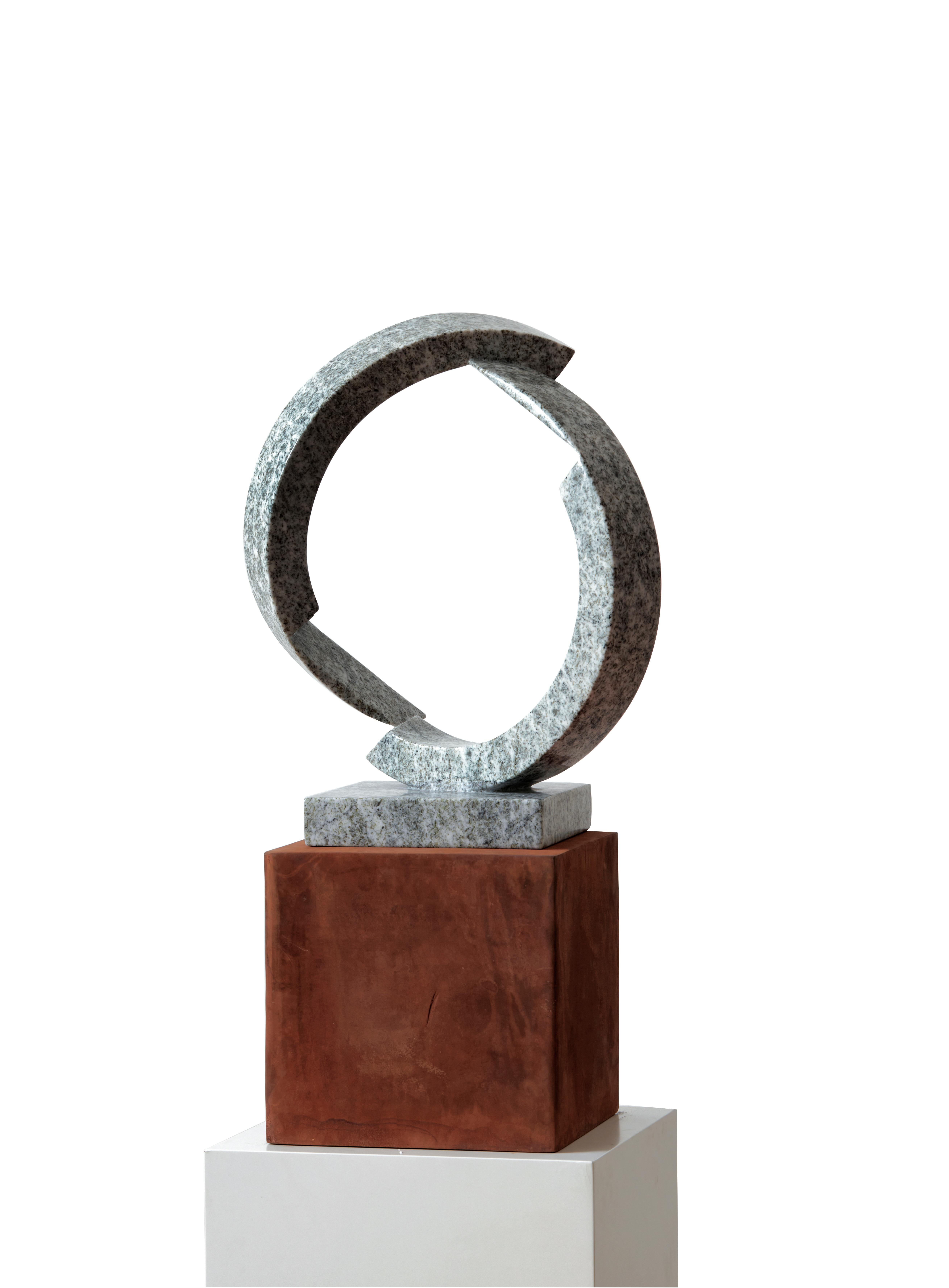 Abstract Sculpture Hsu Yun Chin - Serpentine ＆Iron Sculpture Solitude, 2020 