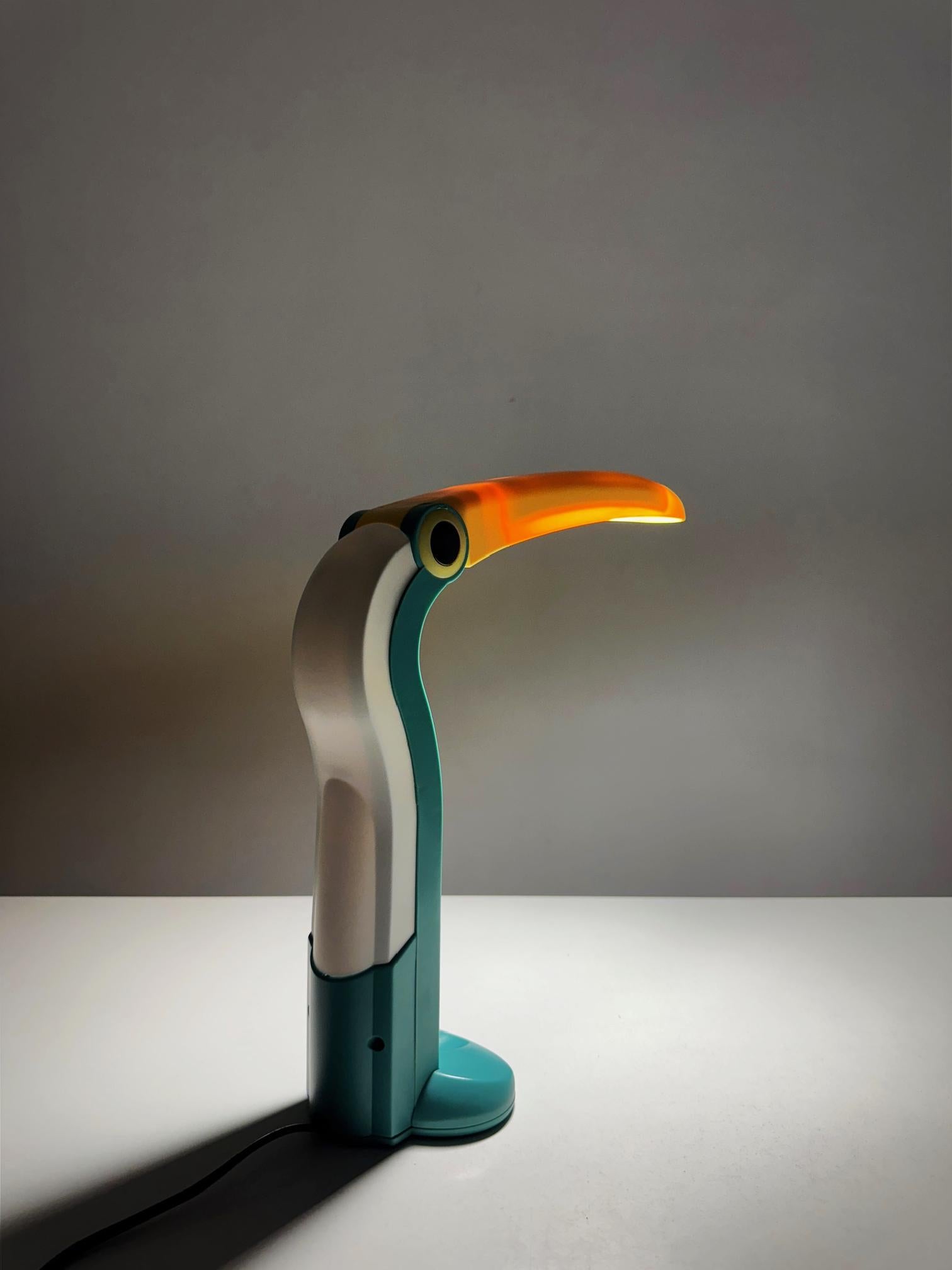 H.T. Huang Toucan Lamp for Huanglite – Yellow & Green 4