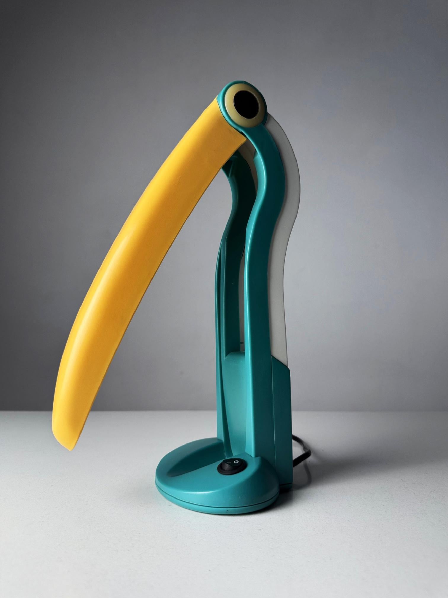 H.T. Huang Toucan Lamp for Huanglite – Yellow & Green 1