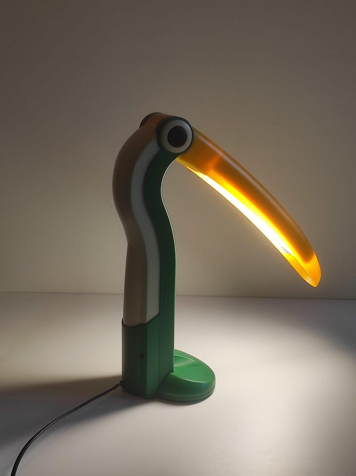 Toucan Tble Lamp By H.T.Huang Italy 1980s