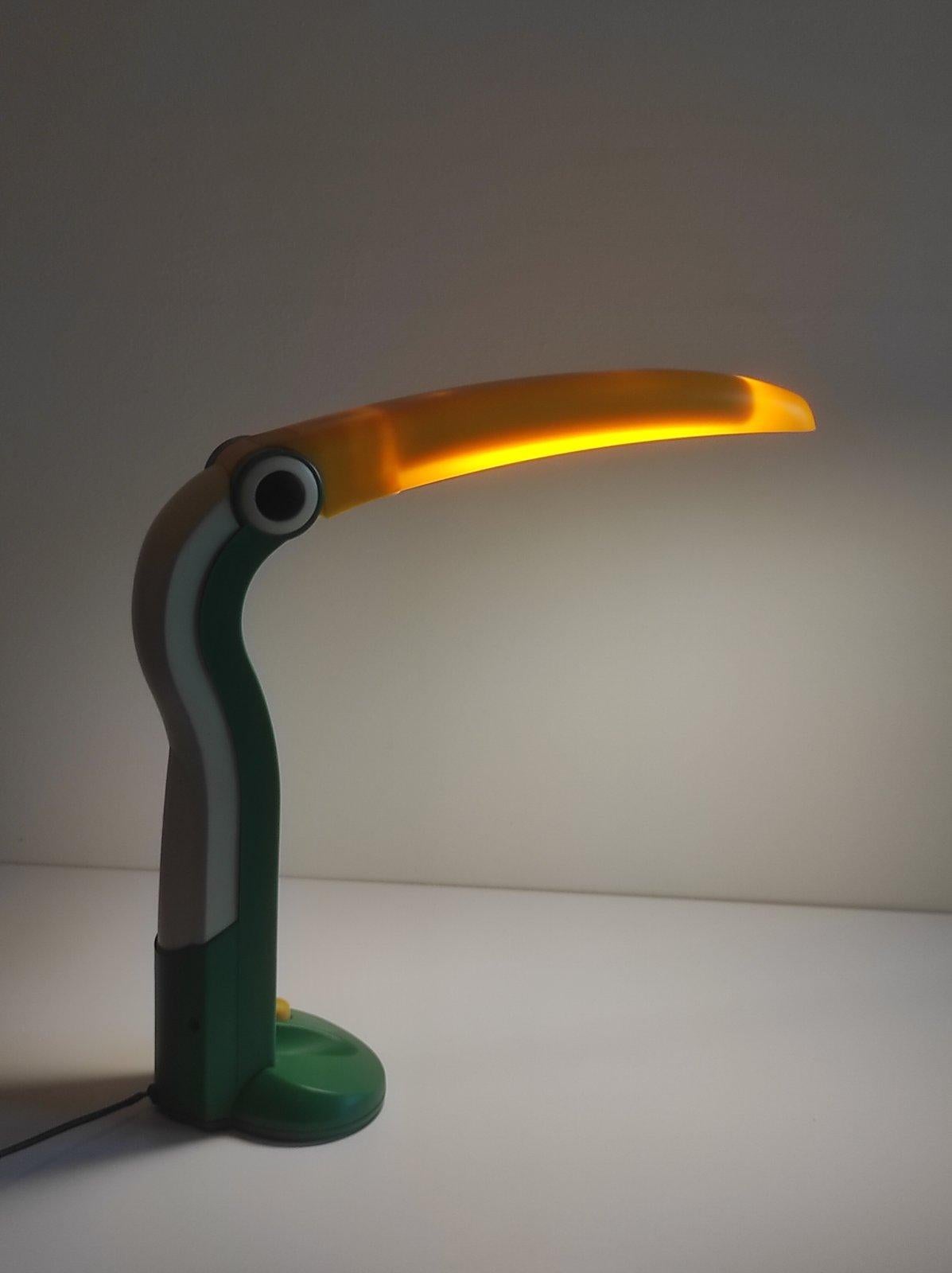 H.T.Huang Toucan Table Lamp 1980s 1