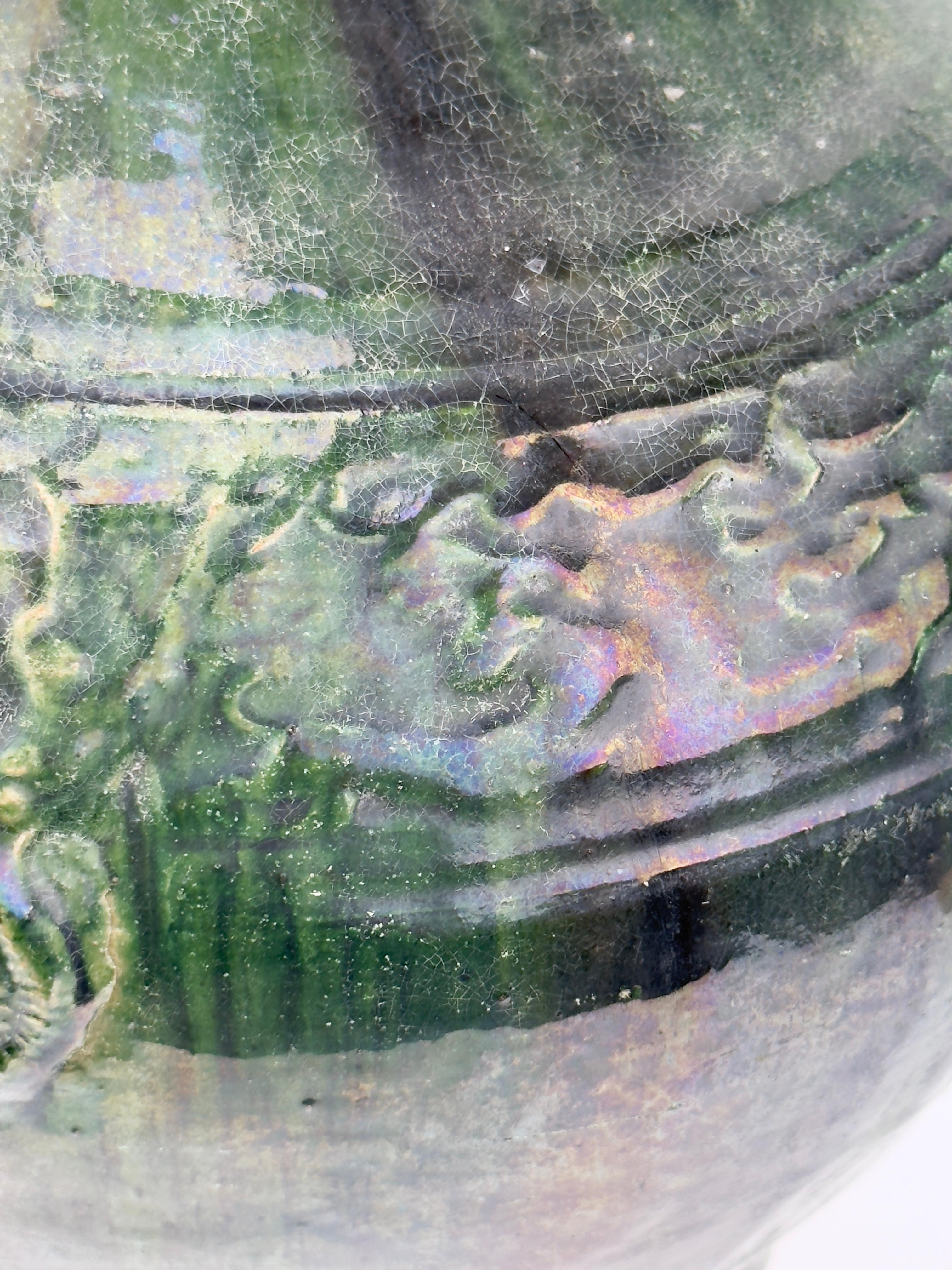 Hu vase with green glaze, Han Dynasty For Sale 7