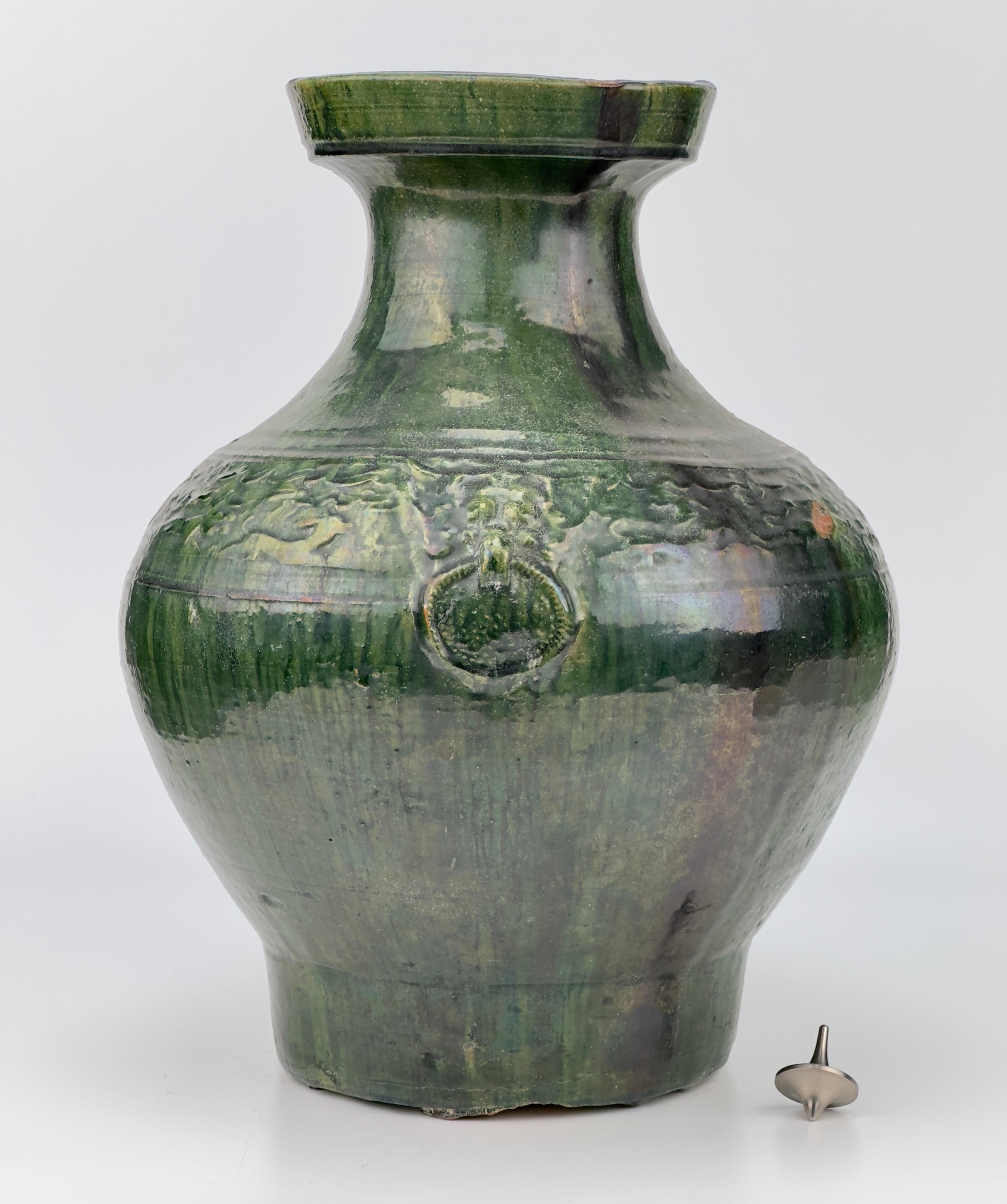 Hu vase with green glaze, Han Dynasty For Sale 11