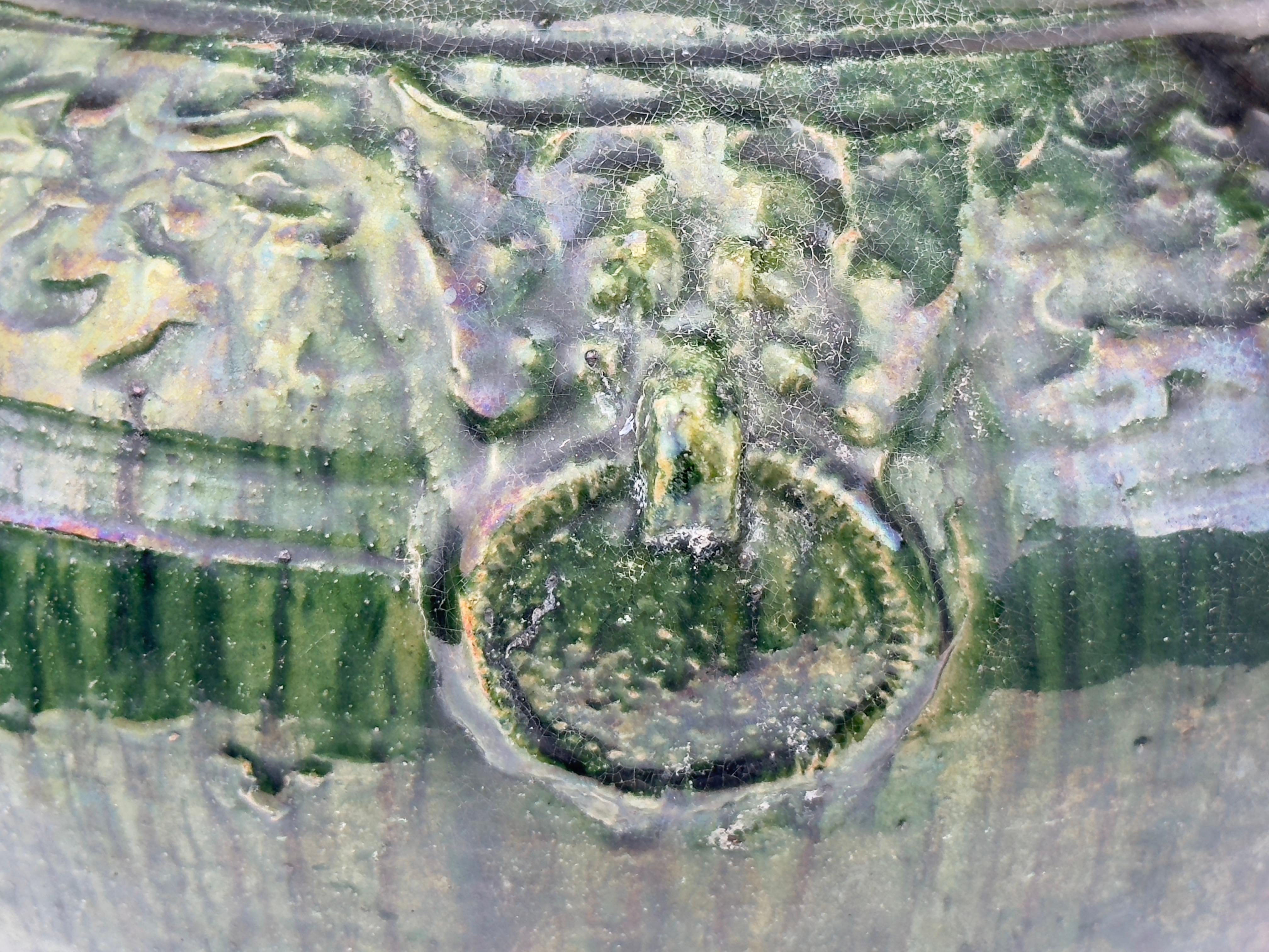 Hu vase with green glaze, Han Dynasty For Sale 2