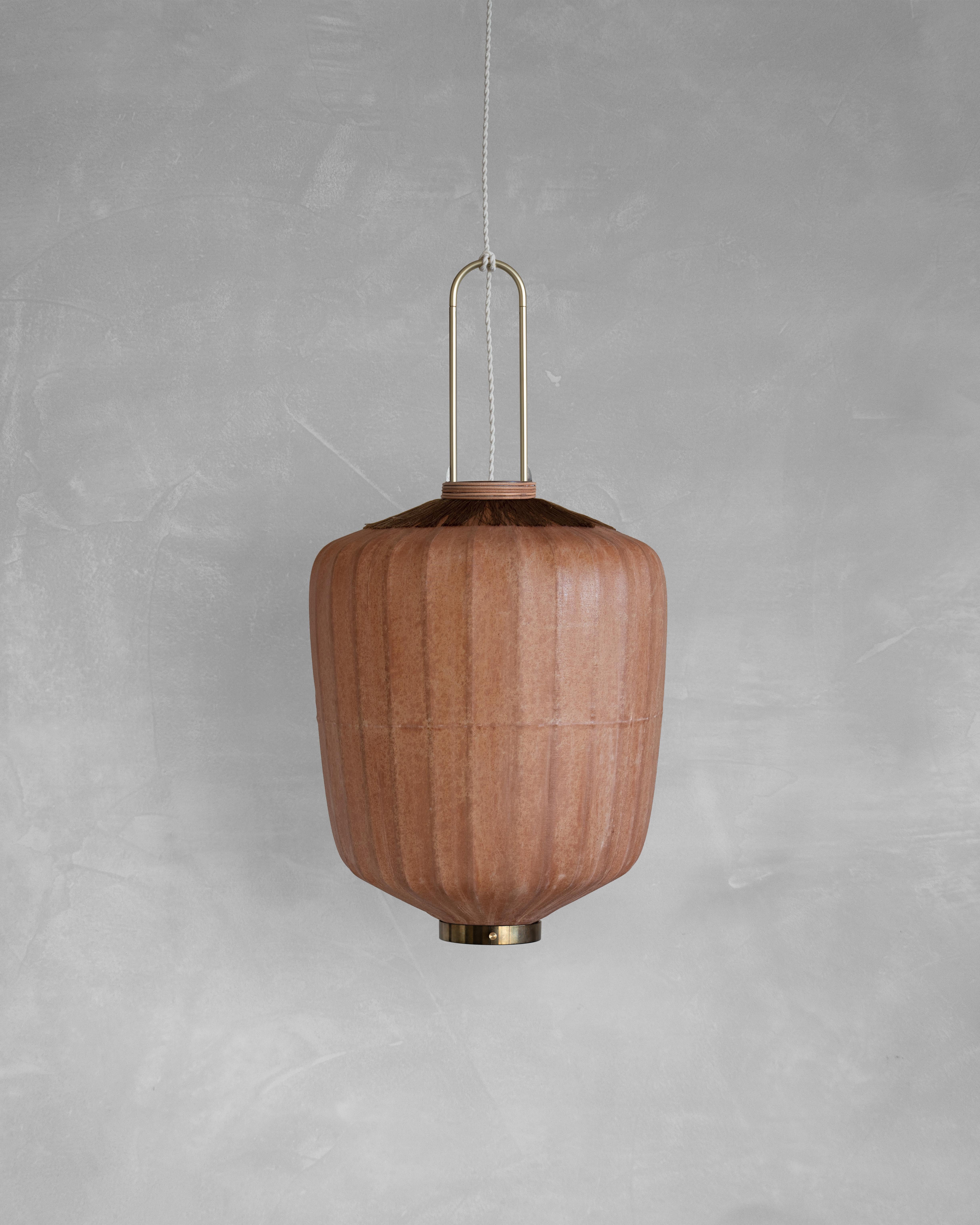 HU01B Pendant Lamp L by Taiwan Lantern
Dimensions: D 42 x W 42 x H 52 cm.
Material: Walnut & bamboo frame, Hand-colored fabrics, Metal pipes, Leather lace, Handmade porcelain ceiling cap.


This brown color is inspired by Wu Xing 五行. Brown presents